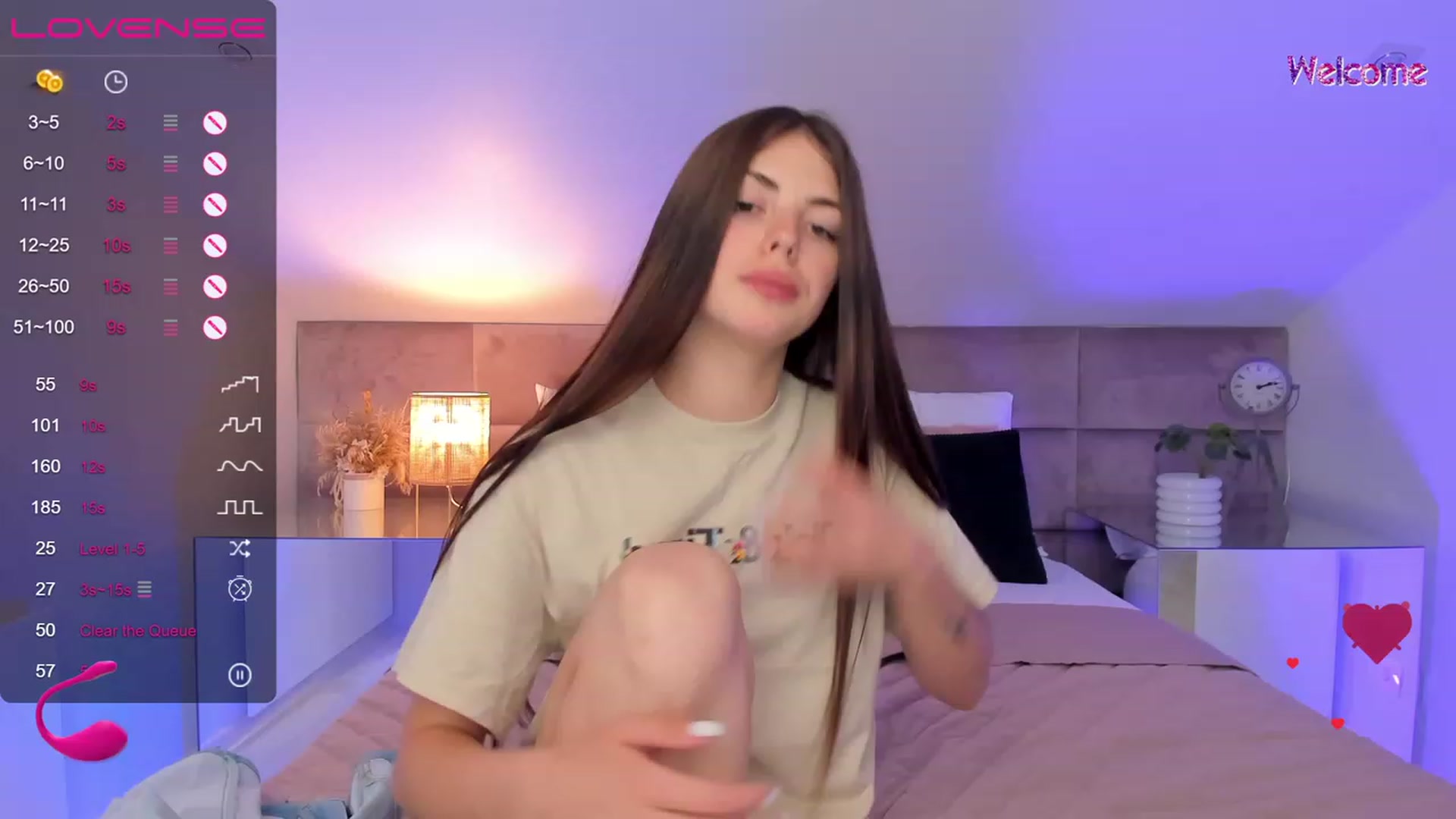 Gallery image thumbnail from KelSi's myfreecams stream on, 07/27/2023, 19:09 image 8 of 20