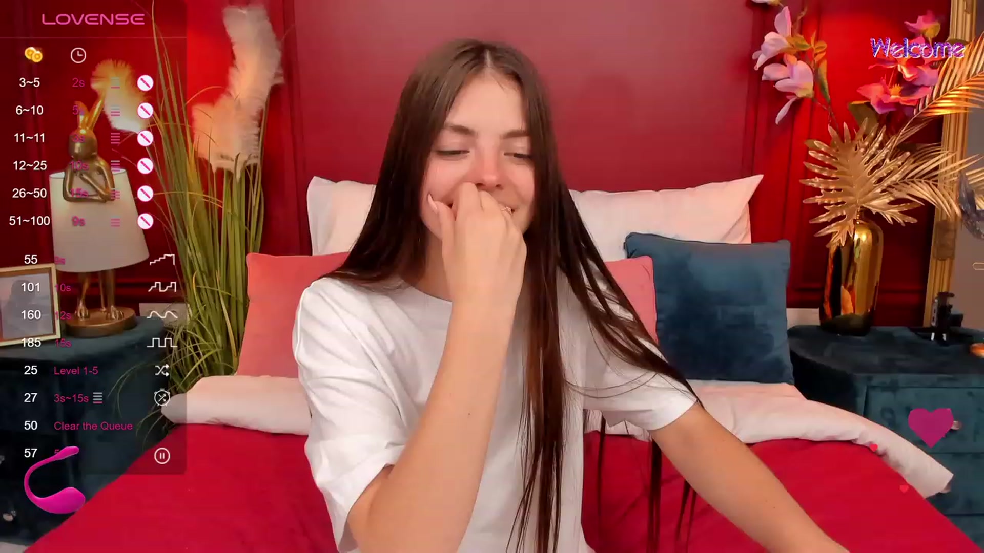 Gallery image thumbnail from KelSi's myfreecams stream on, 09/25/2023, 19:39 image 1 of 20