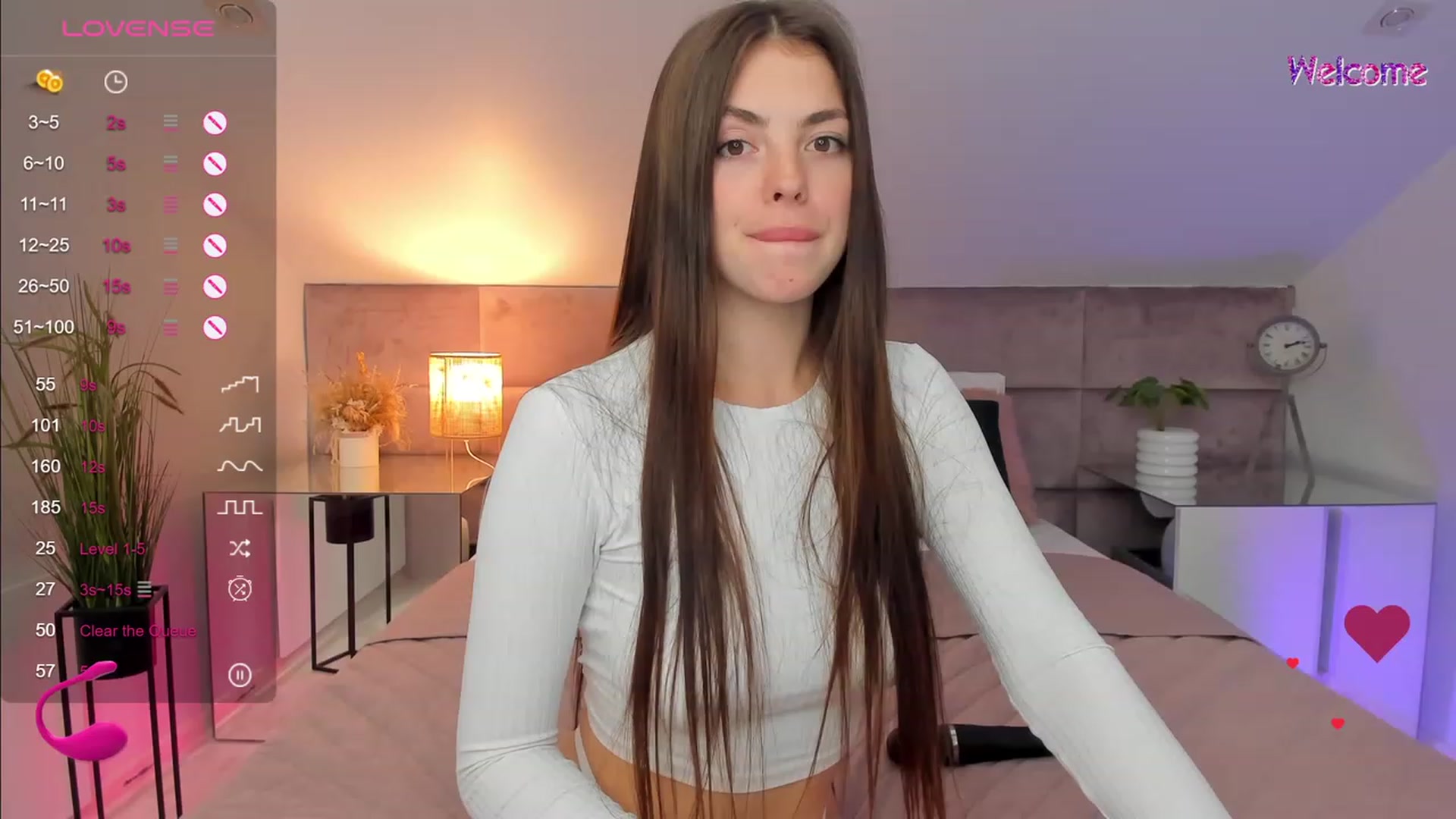 Gallery image thumbnail from KelSi's myfreecams stream on, 10/11/2023, 15:11 image 10 of 20