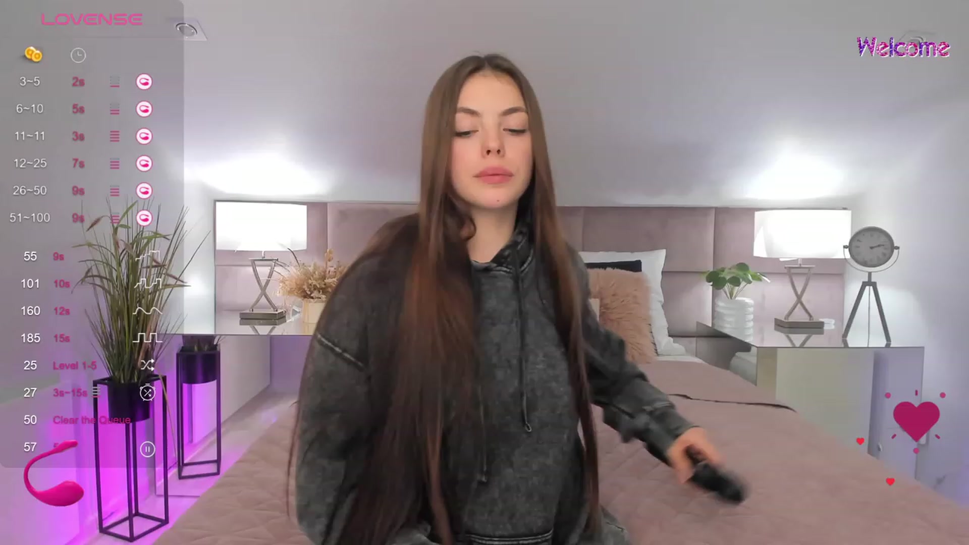 Gallery image thumbnail from KelSi's myfreecams stream on, 12/07/2023, 20:43 image 16 of 20