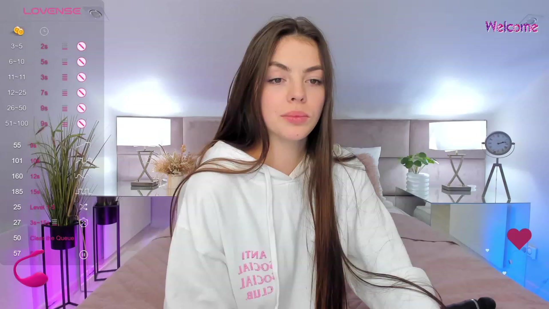 Gallery image thumbnail from KelSi's myfreecams stream on, 12/10/2023, 04:08 image 10 of 20