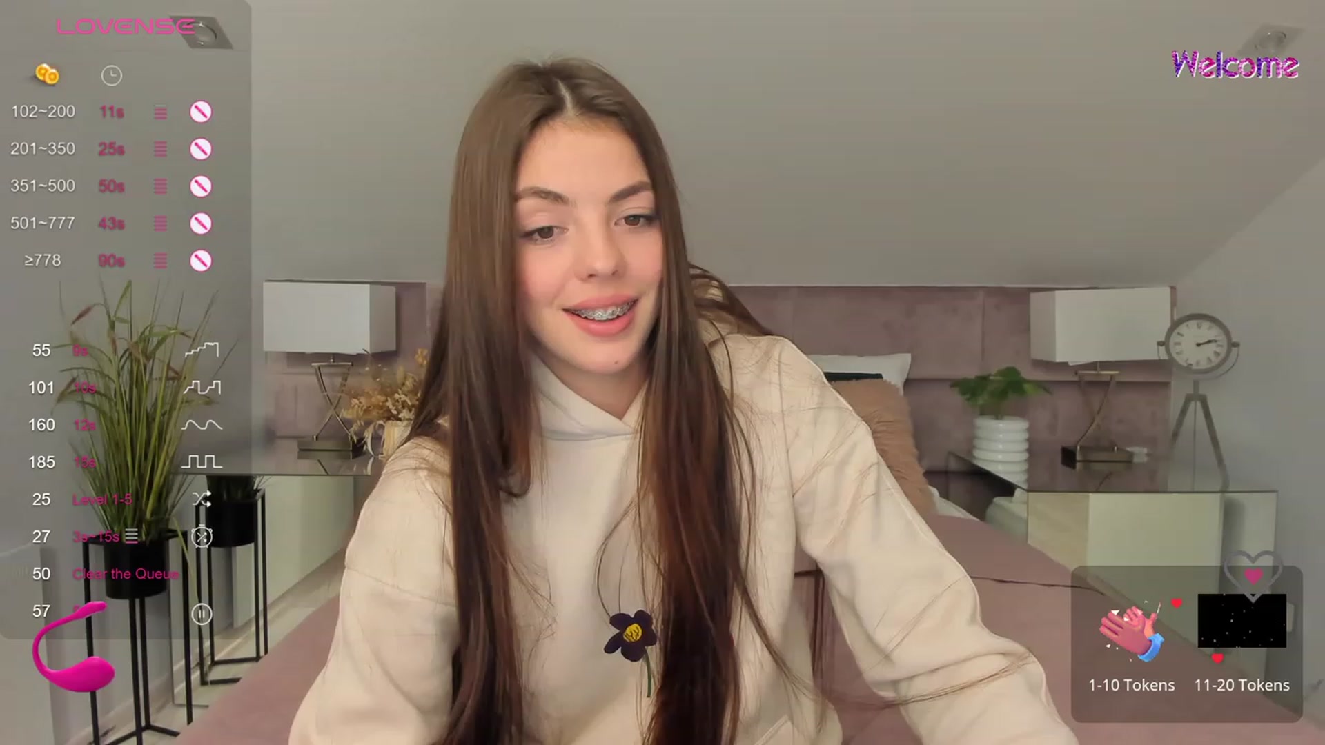 Gallery image thumbnail from KelSi's myfreecams stream on, 12/11/2023, 21:15 image 17 of 20