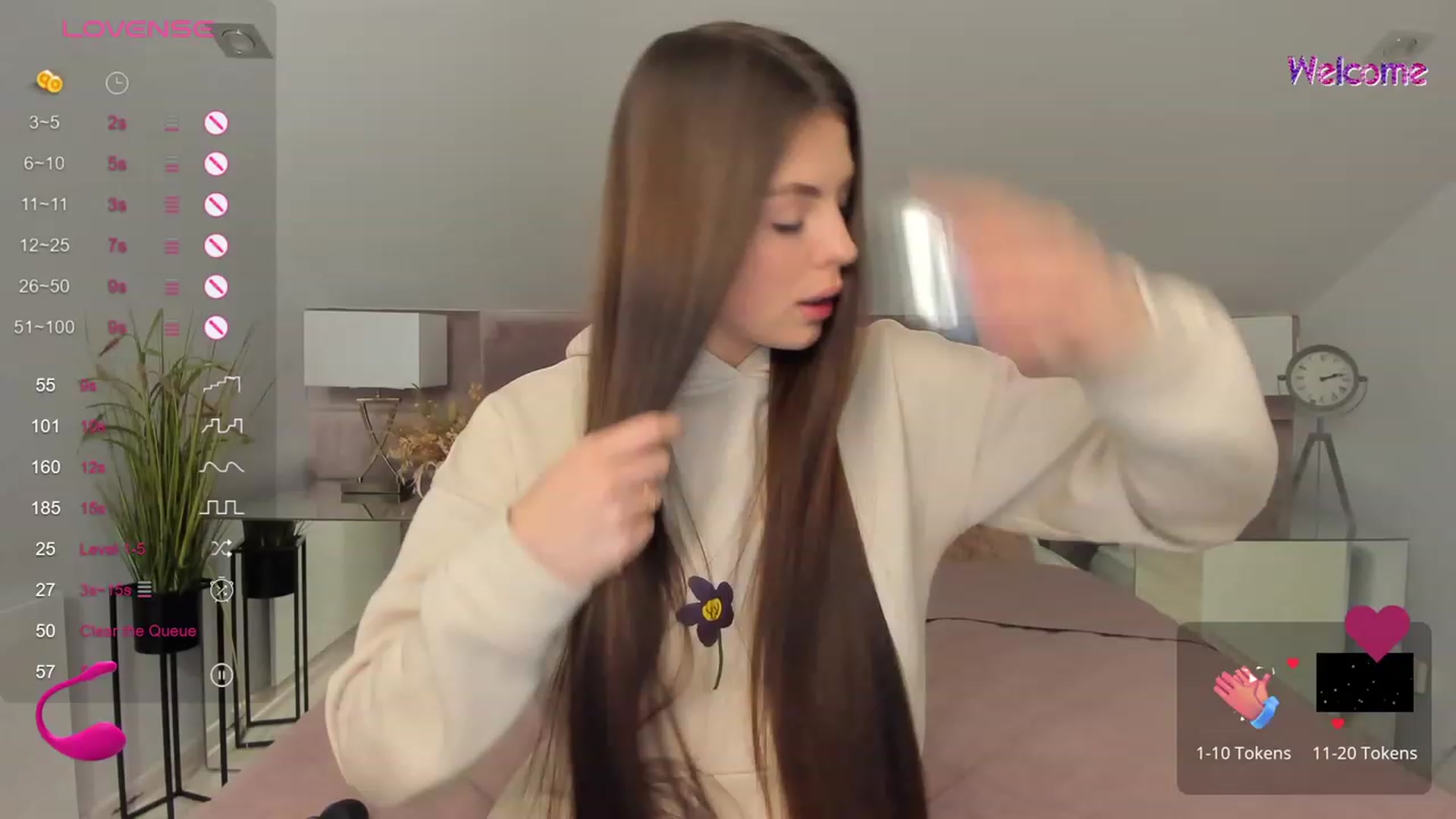 Gallery image thumbnail from KelSi's myfreecams stream on, 12/11/2023, 21:15 image 8 of 20