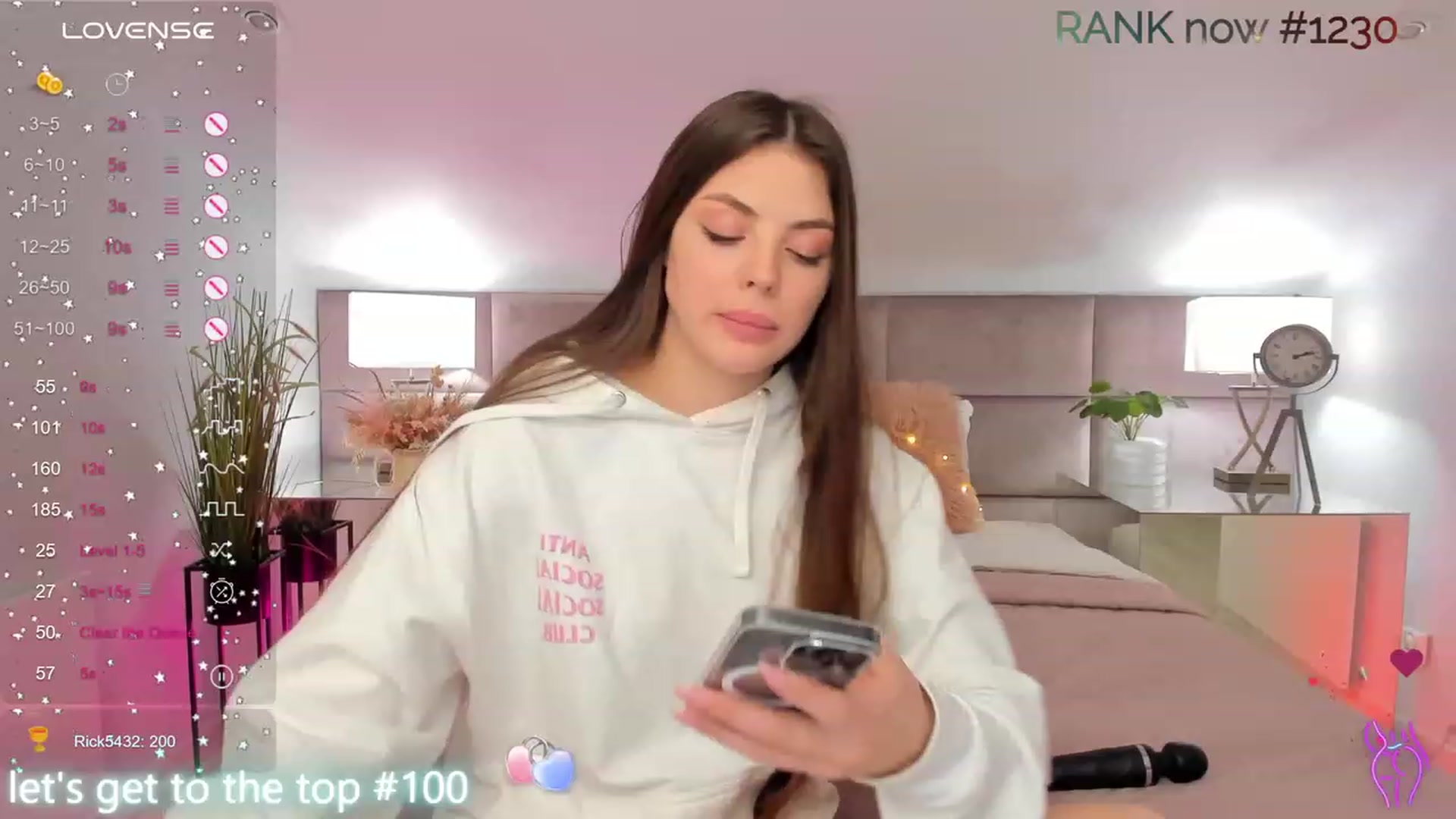 Gallery image thumbnail from KelSi's myfreecams stream on, 02/08/2024, 16:20 image 14 of 20