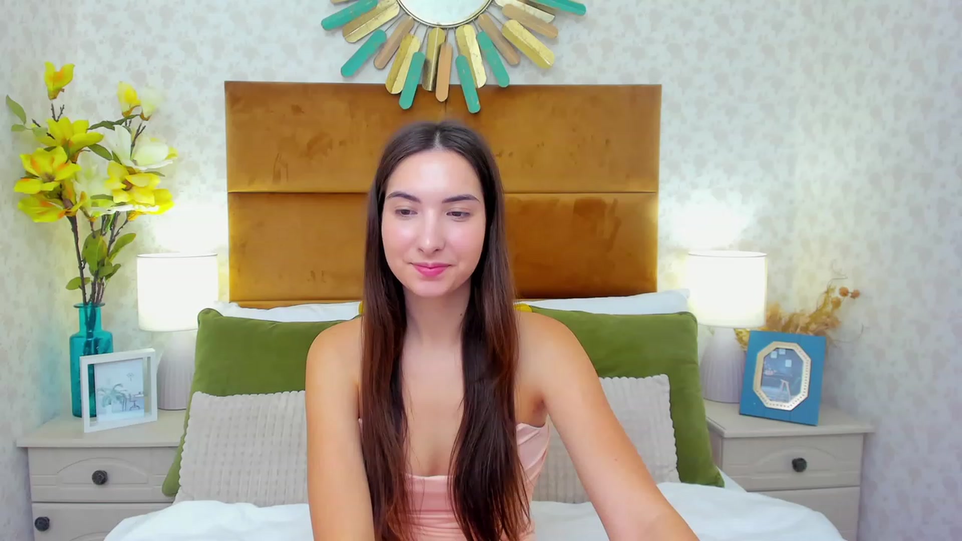 Gallery image thumbnail from KeliRose's myfreecams stream on, 11/19/2023, 09:15 image 18 of 20