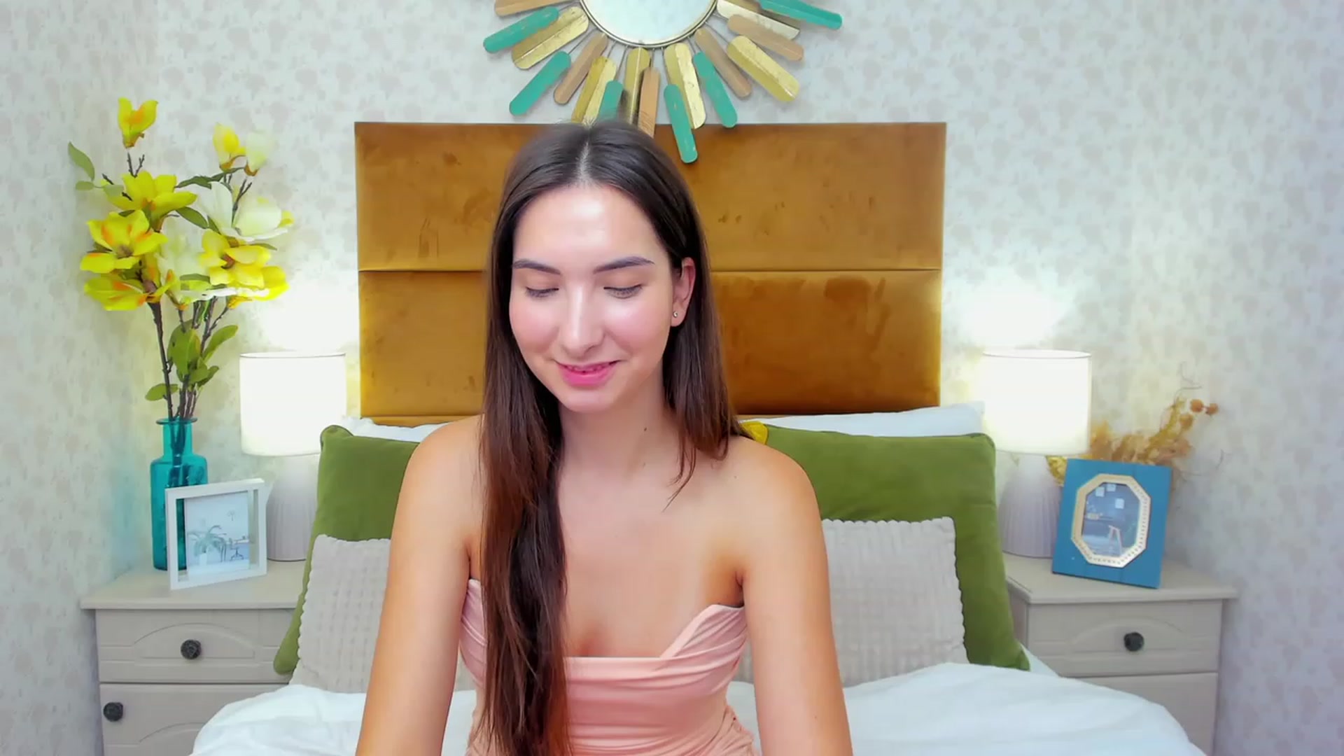 Gallery image thumbnail from KeliRose's myfreecams stream on, 11/19/2023, 11:00 image 12 of 20