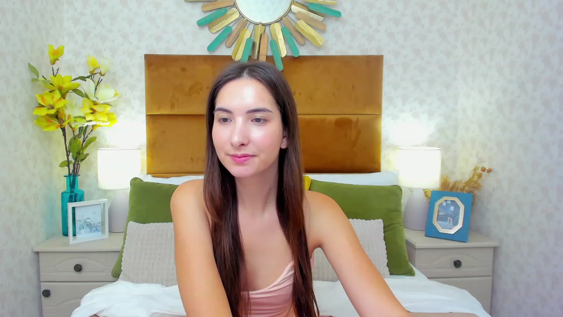 Gallery image thumbnail from KeliRose's myfreecams stream on, 11/19/2023, 12:24 image 1 of 20