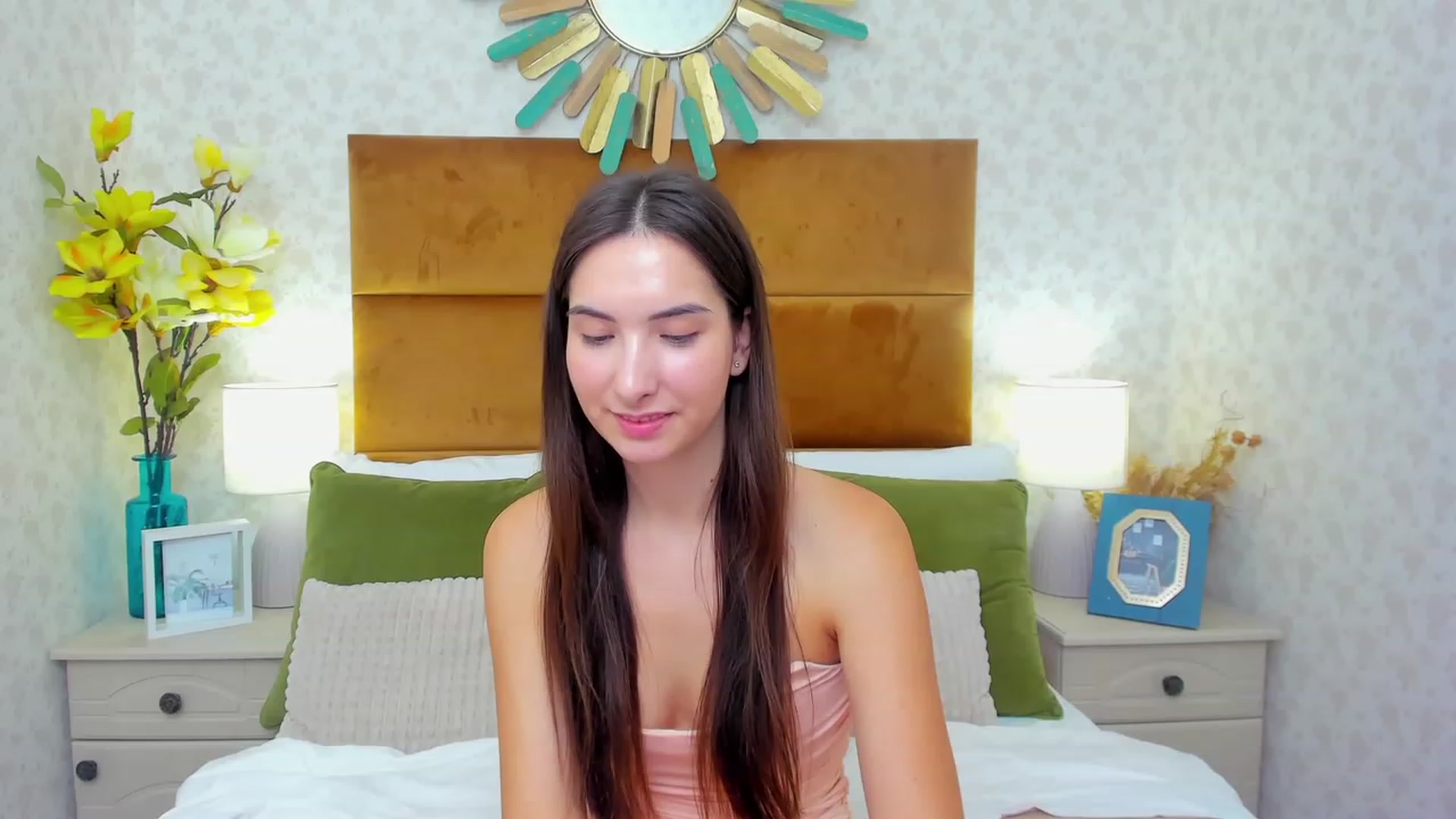 Gallery image thumbnail from KeliRose's myfreecams stream on, 11/19/2023, 13:00 image 19 of 20