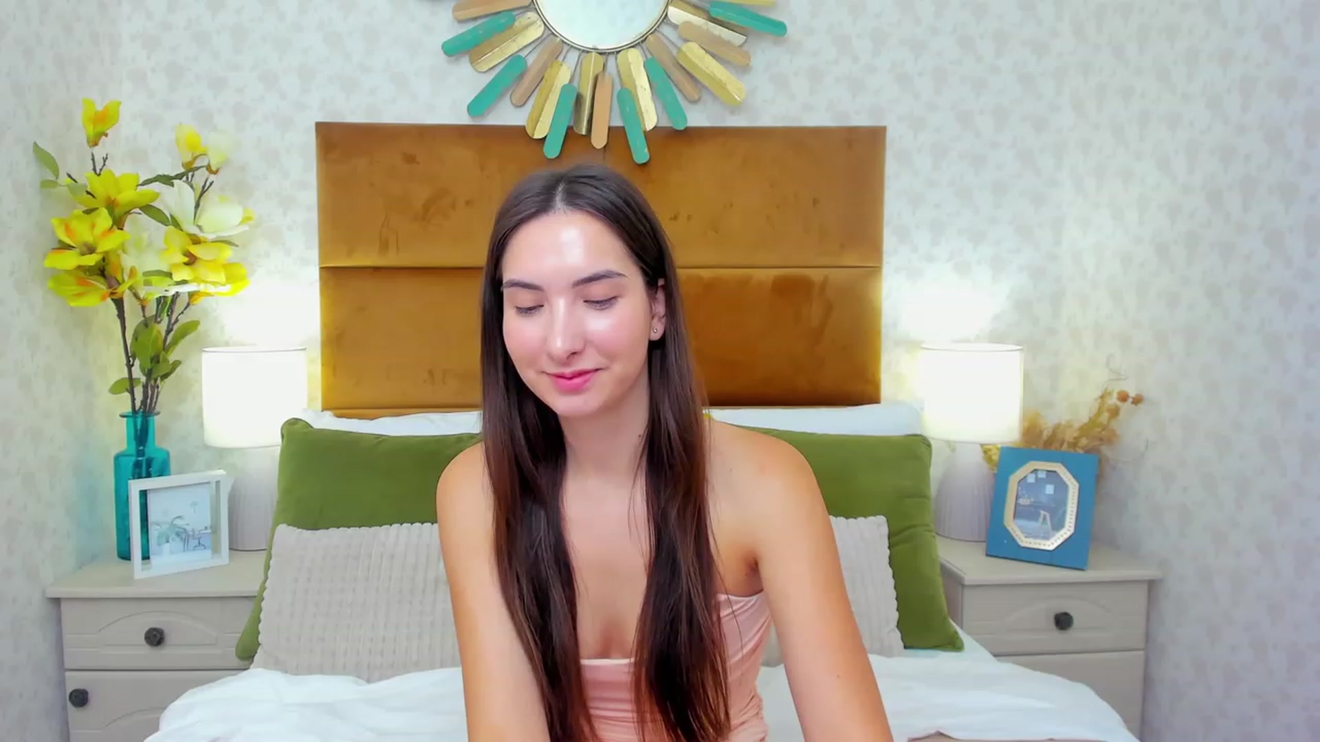 Gallery image thumbnail from KeliRose's myfreecams stream on, 11/19/2023, 13:00 image 16 of 20