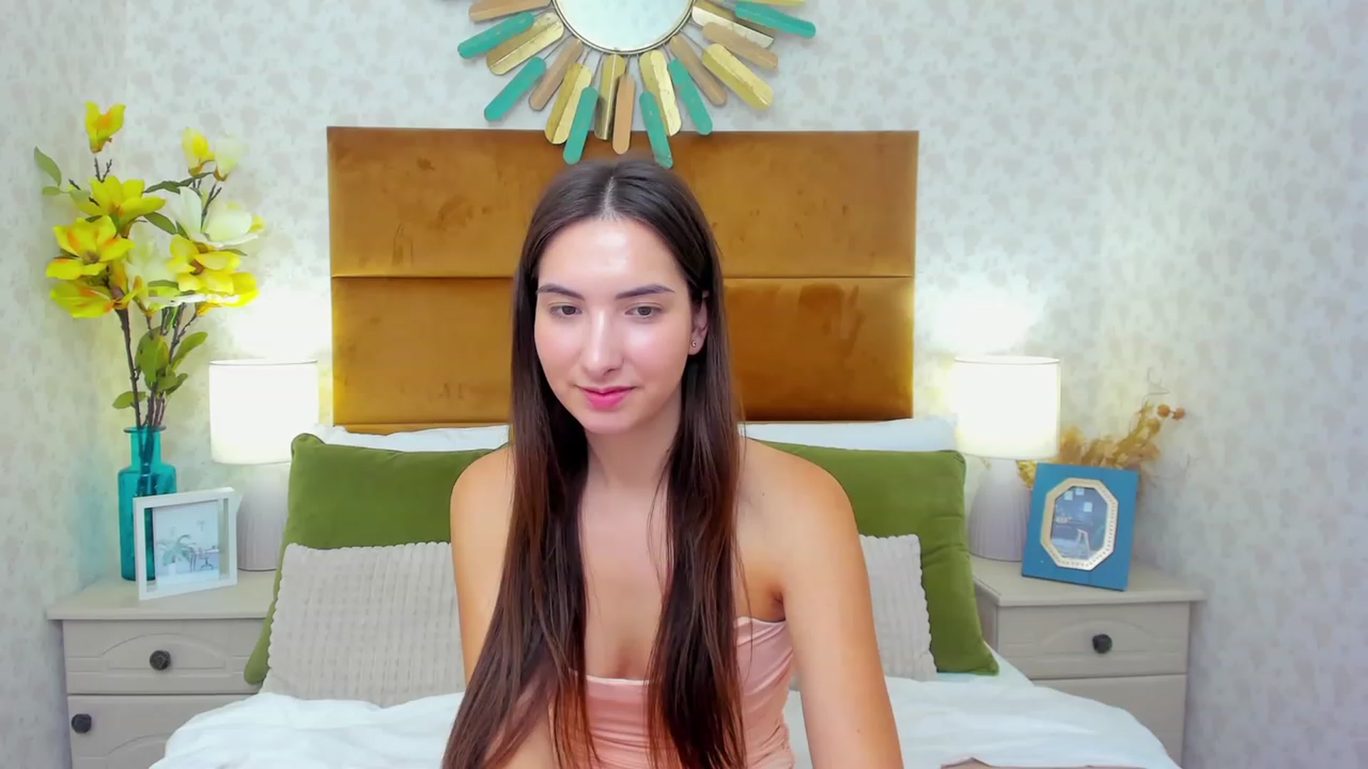 Gallery image thumbnail from KeliRose's myfreecams stream on, 11/19/2023, 13:00 image 13 of 20