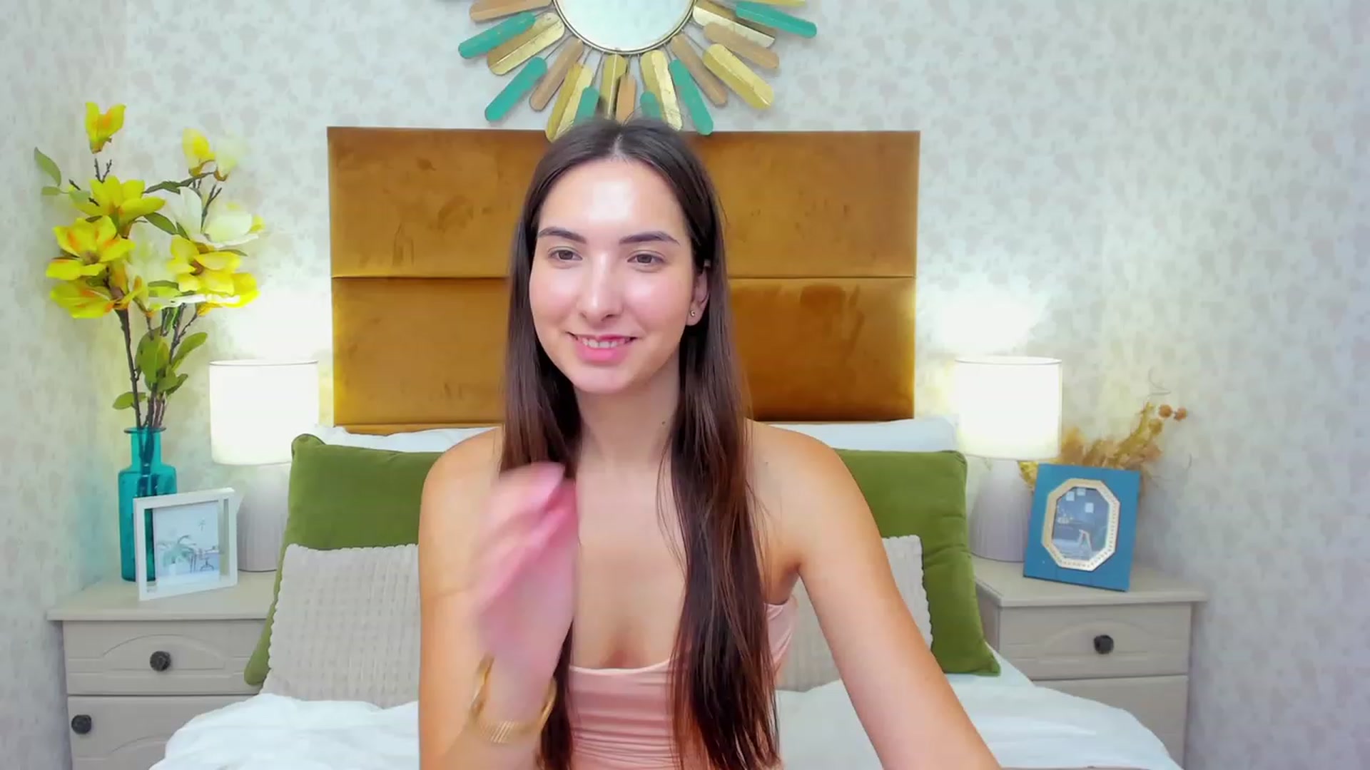 Gallery image thumbnail from KeliRose's myfreecams stream on, 11/19/2023, 13:00 image 7 of 20