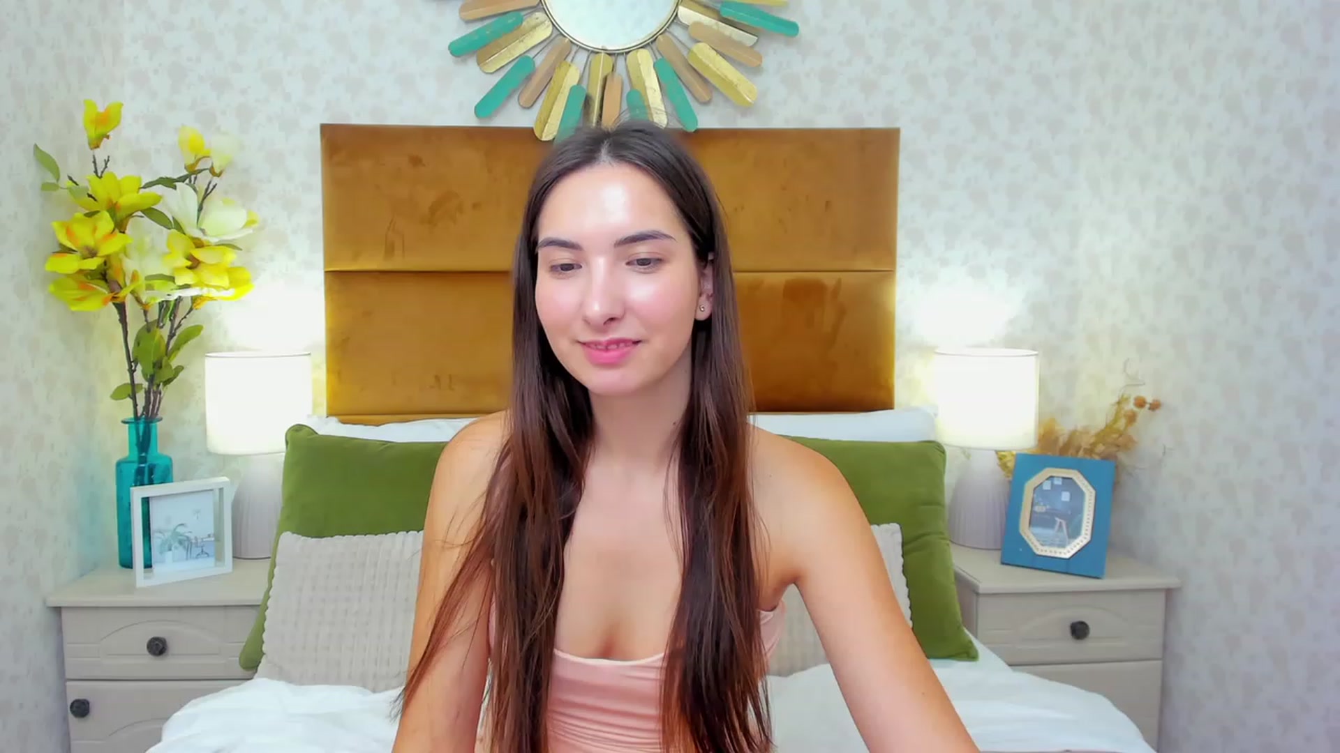Gallery image thumbnail from KeliRose's myfreecams stream on, 11/19/2023, 13:00 image 6 of 20