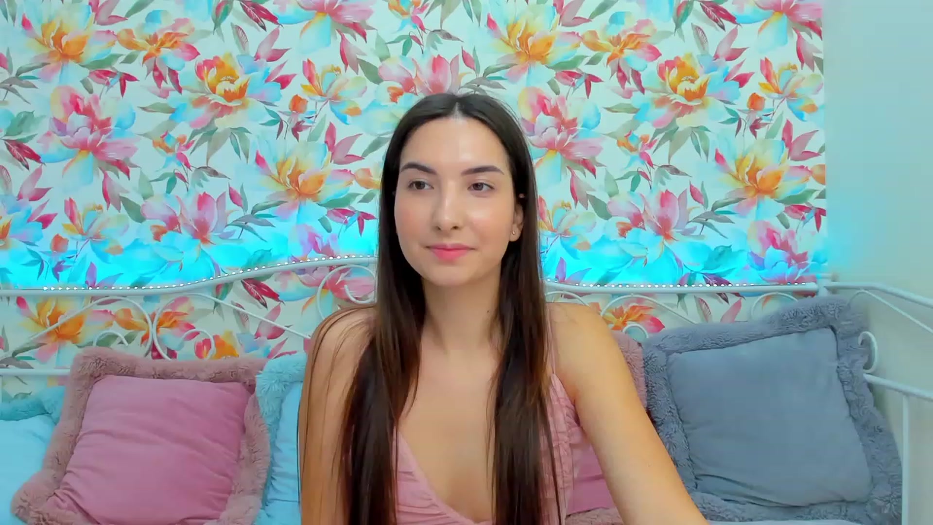 Gallery image thumbnail from KeliRose's myfreecams stream on, 11/21/2023, 10:13 image 14 of 20