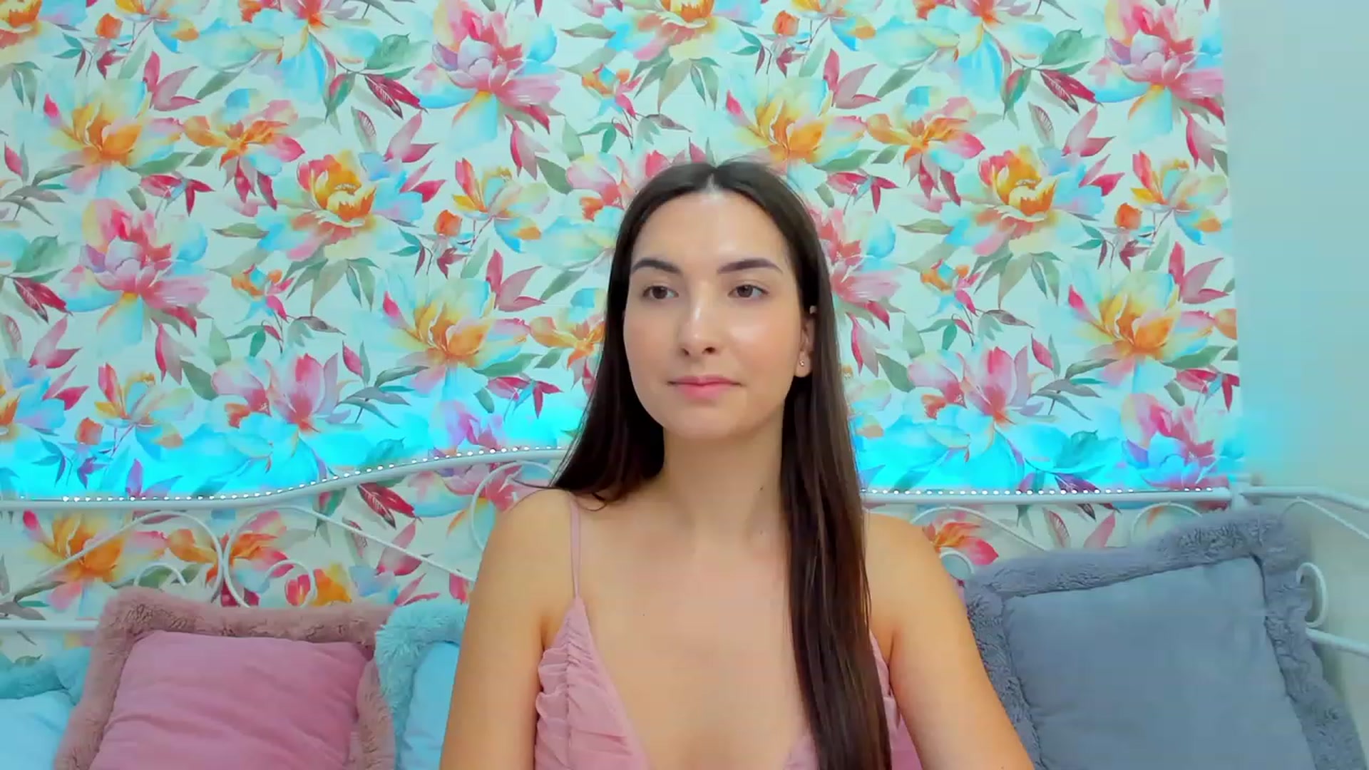 Gallery image thumbnail from KeliRose's myfreecams stream on, 11/21/2023, 10:13 image 10 of 20