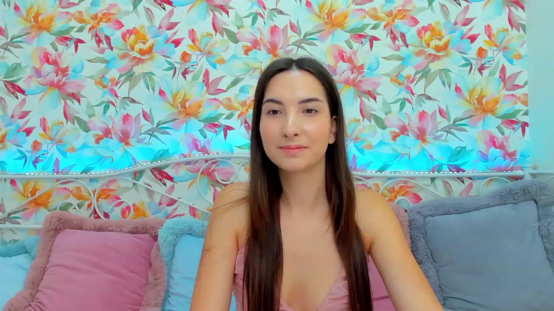 Gallery image thumbnail from KeliRose's myfreecams stream on, 11/21/2023, 10:13 image 5 of 20