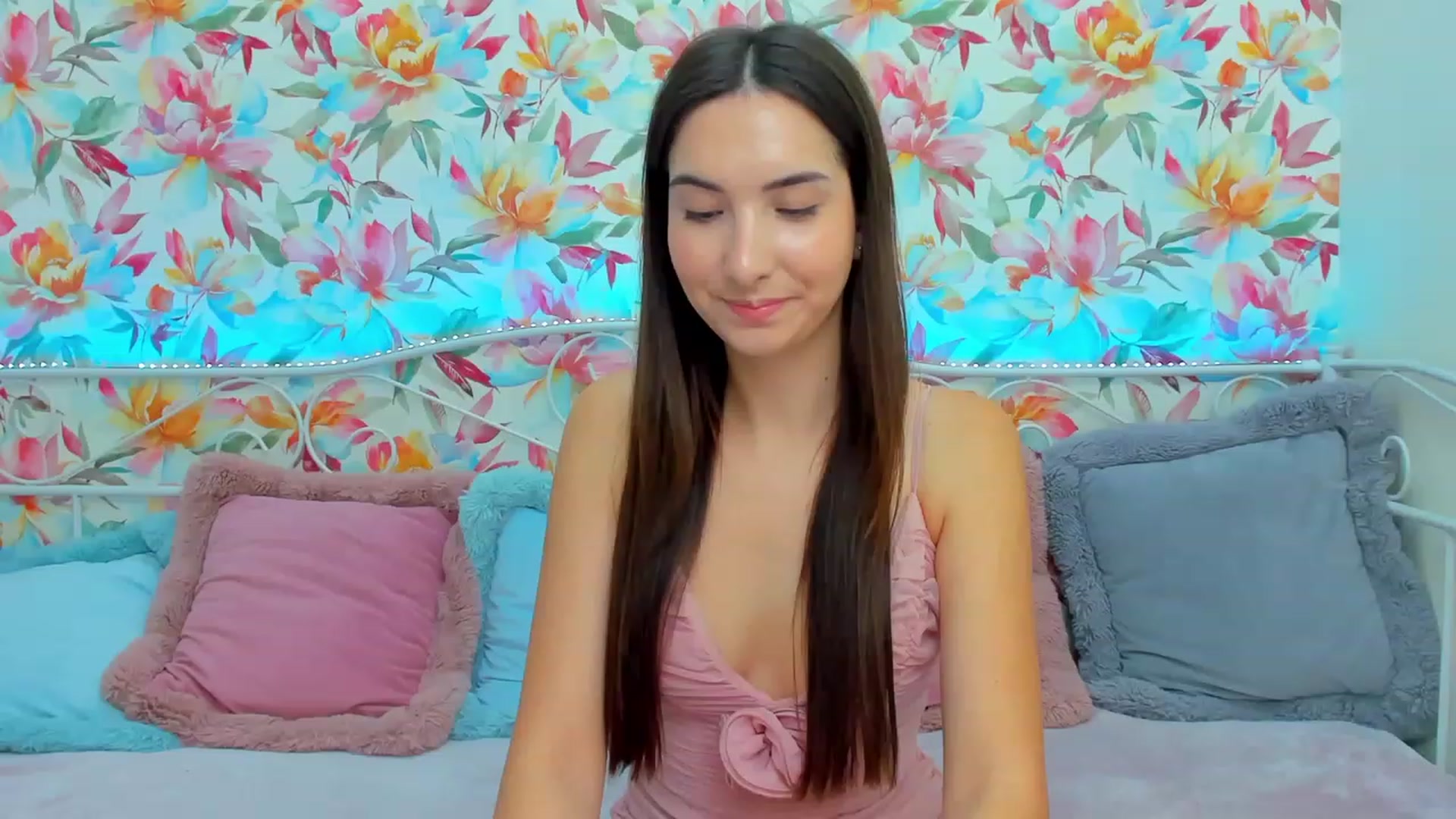 Gallery image thumbnail from KeliRose's myfreecams stream on, 11/21/2023, 10:13 image 11 of 20