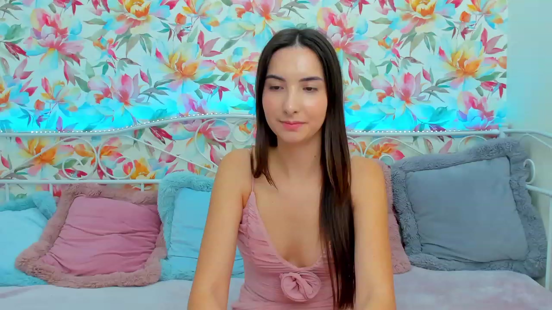 Gallery image thumbnail from KeliRose's myfreecams stream on, 11/21/2023, 11:10 image 11 of 20