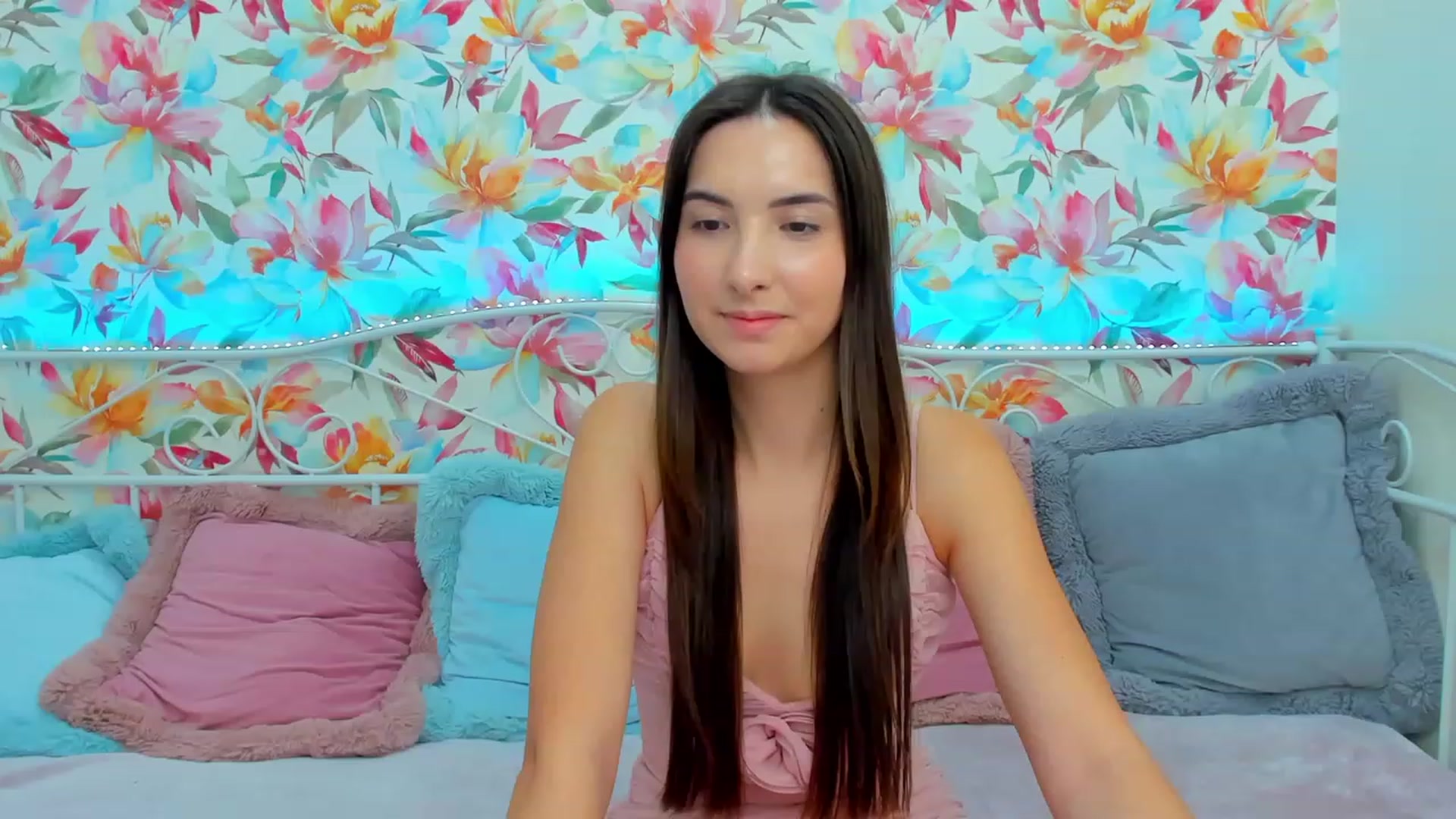 Gallery image thumbnail from KeliRose's myfreecams stream on, 11/21/2023, 11:10 image 5 of 20
