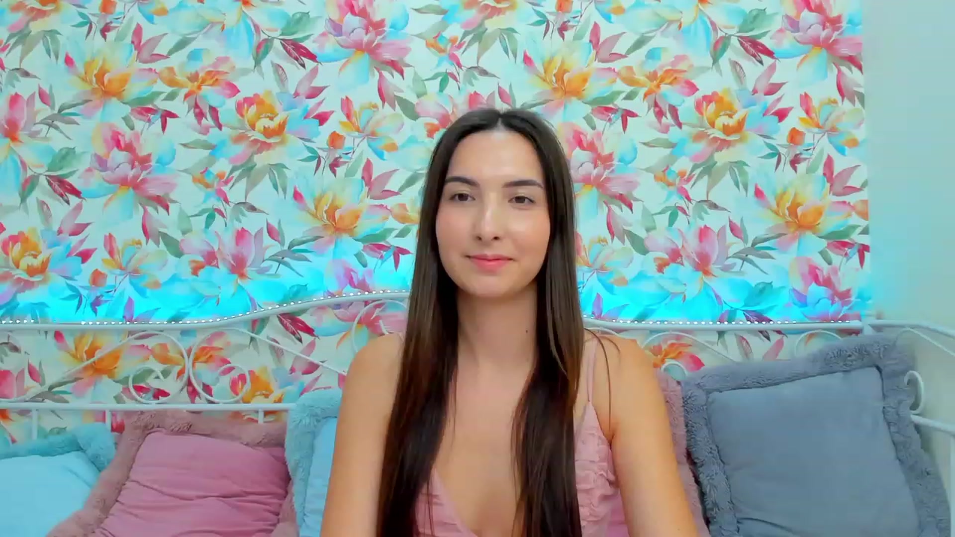 Gallery image thumbnail from KeliRose's myfreecams stream on, 11/21/2023, 11:10 image 15 of 20