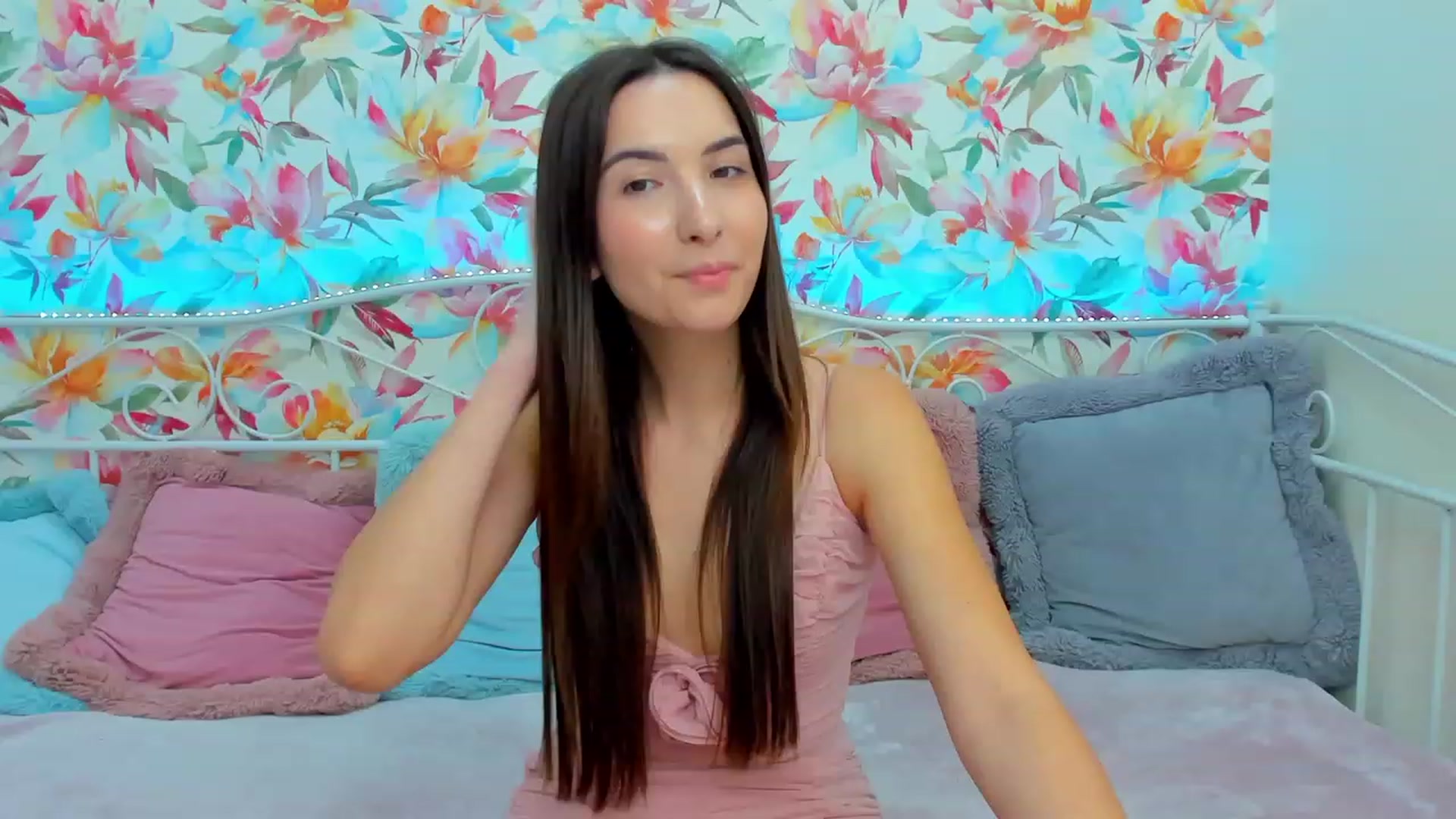 Gallery image thumbnail from KeliRose's myfreecams stream on, 11/21/2023, 11:10 image 20 of 20