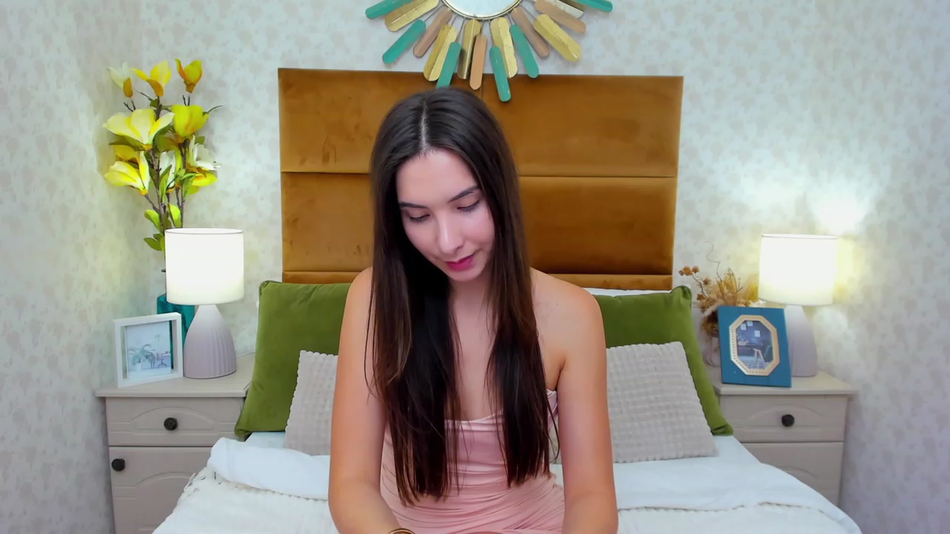 Gallery image thumbnail from KeliRose's myfreecams stream on, 11/24/2023, 18:13 image 14 of 20