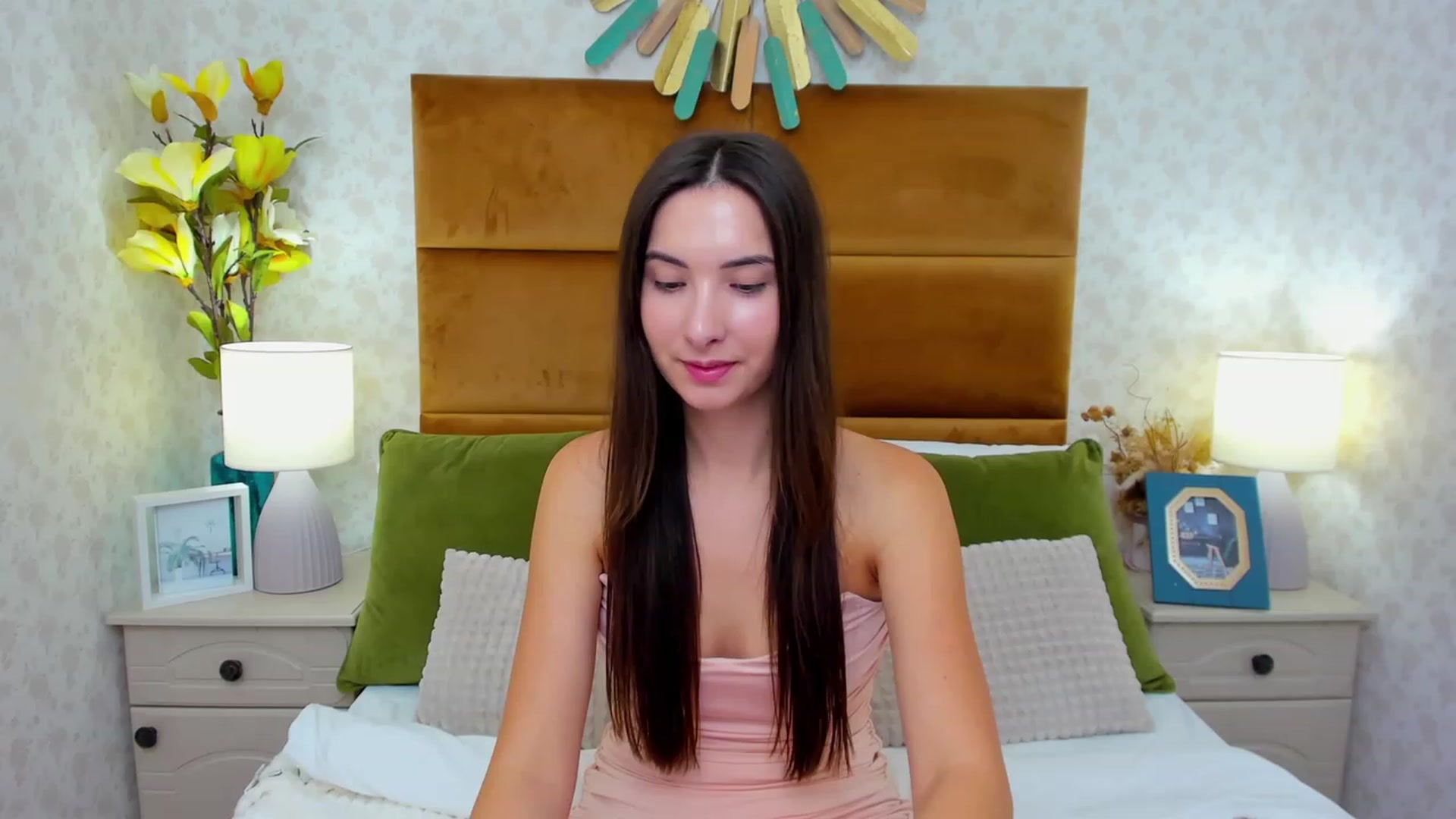 Gallery image thumbnail from KeliRose's myfreecams stream on, 11/24/2023, 18:13 image 2 of 20