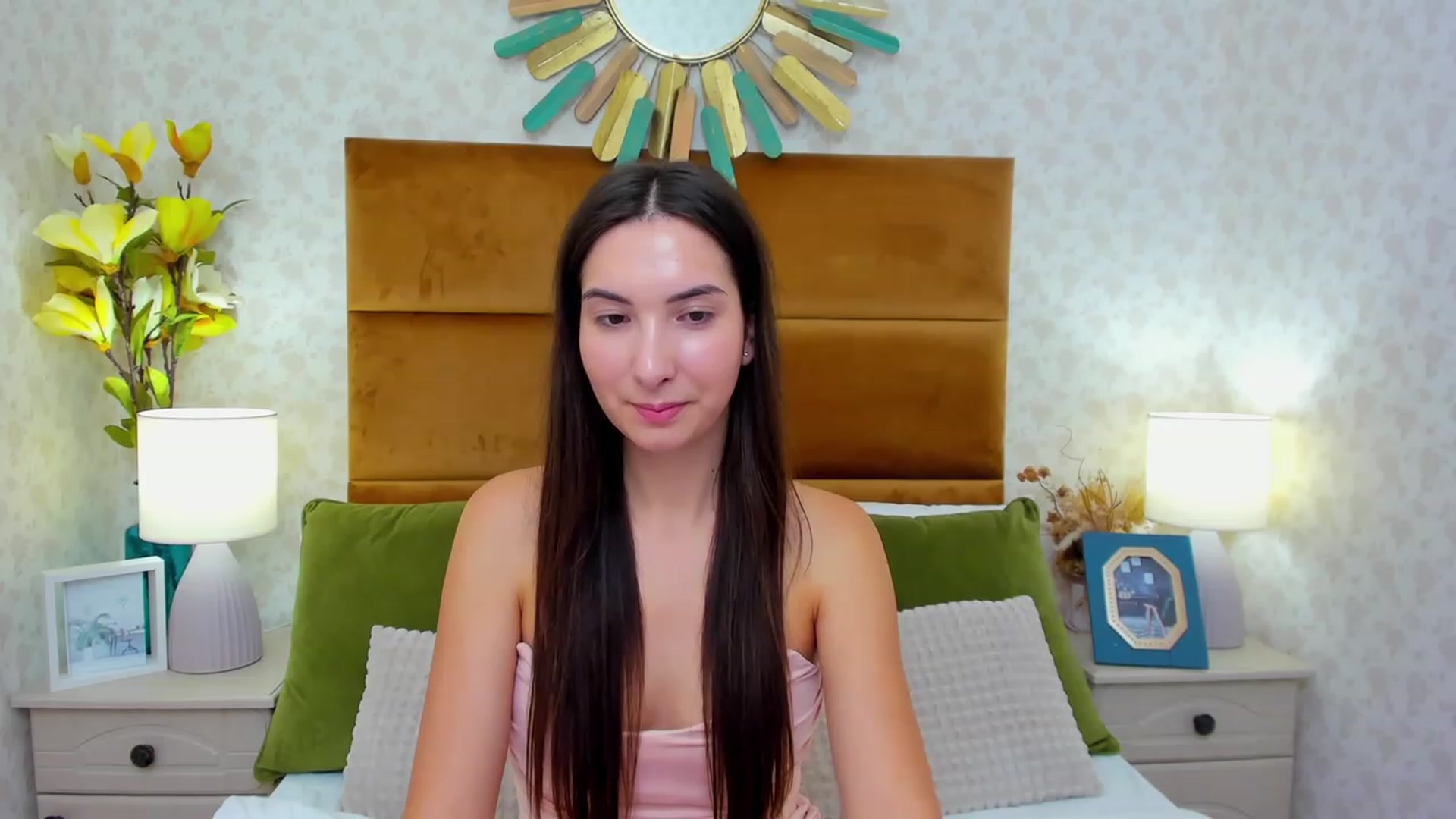 Gallery image thumbnail from KeliRose's myfreecams stream on, 11/24/2023, 20:01 image 10 of 20