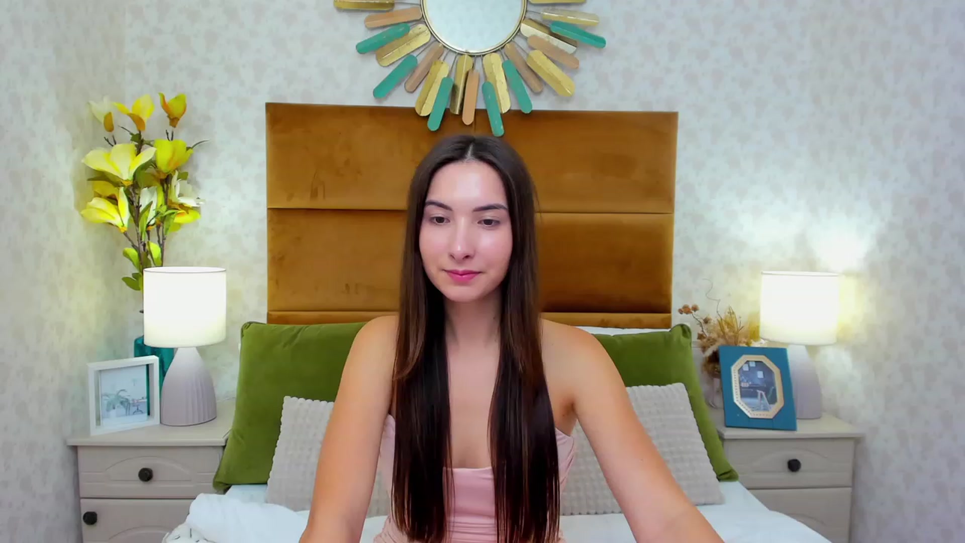 Gallery image thumbnail from KeliRose's myfreecams stream on, 11/24/2023, 20:01 image 4 of 20