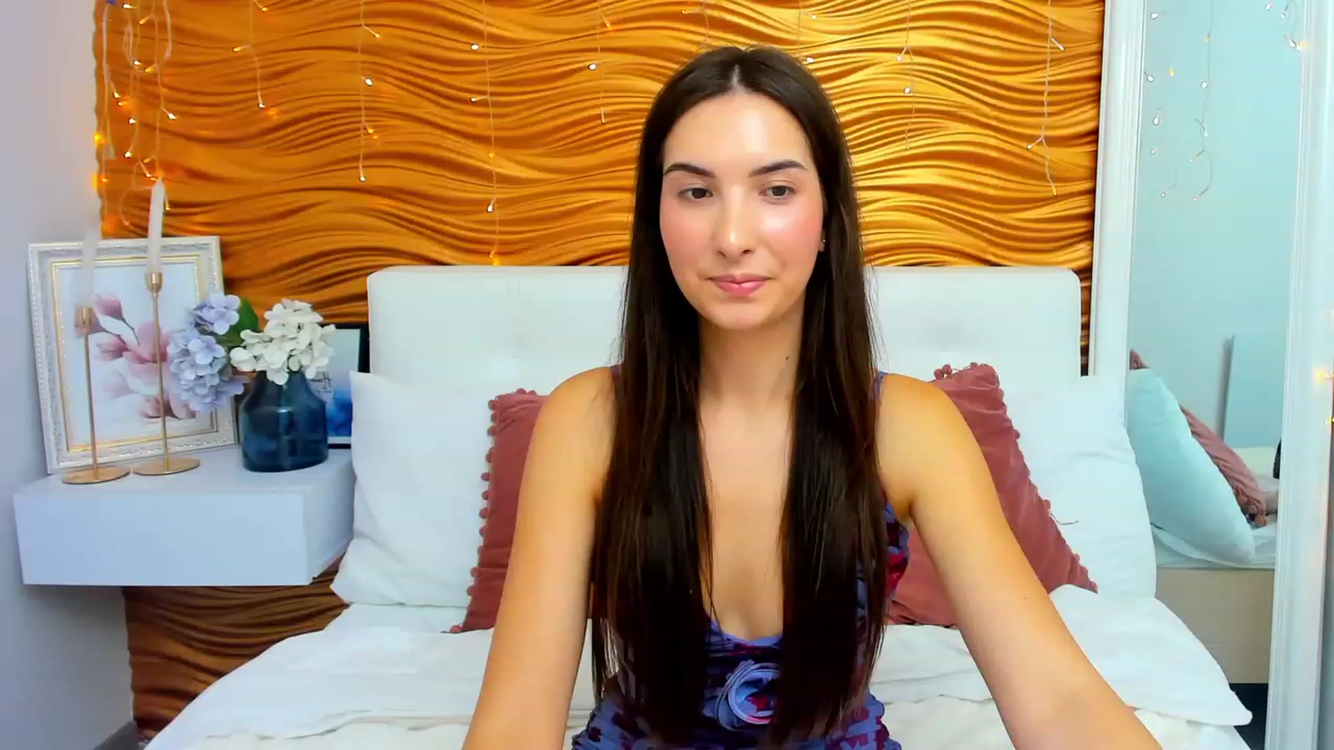 Gallery image thumbnail from KeliRose's myfreecams stream on, 12/01/2023, 14:44 image 14 of 20