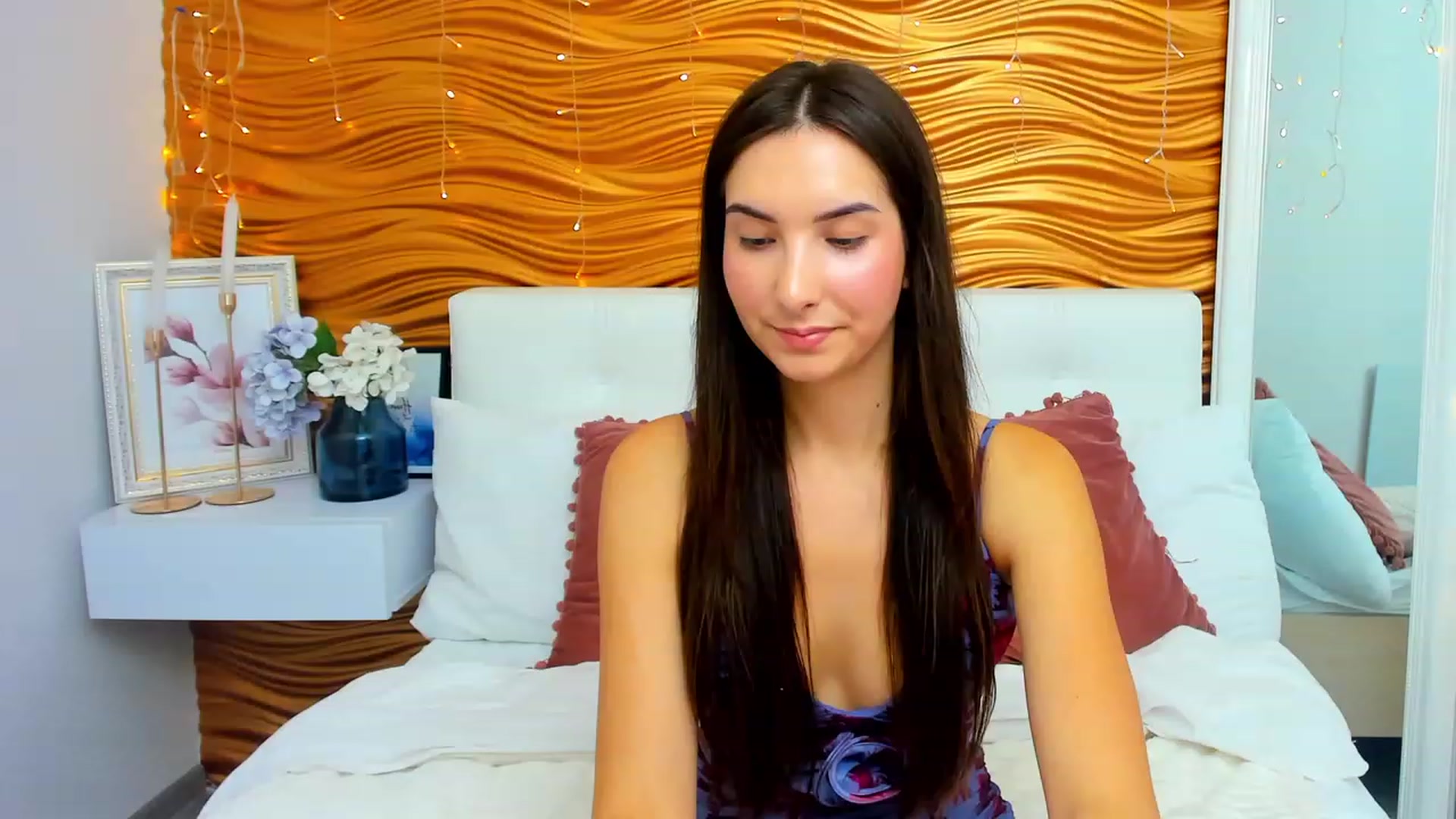 Gallery image thumbnail from KeliRose's myfreecams stream on, 12/01/2023, 14:44 image 20 of 20