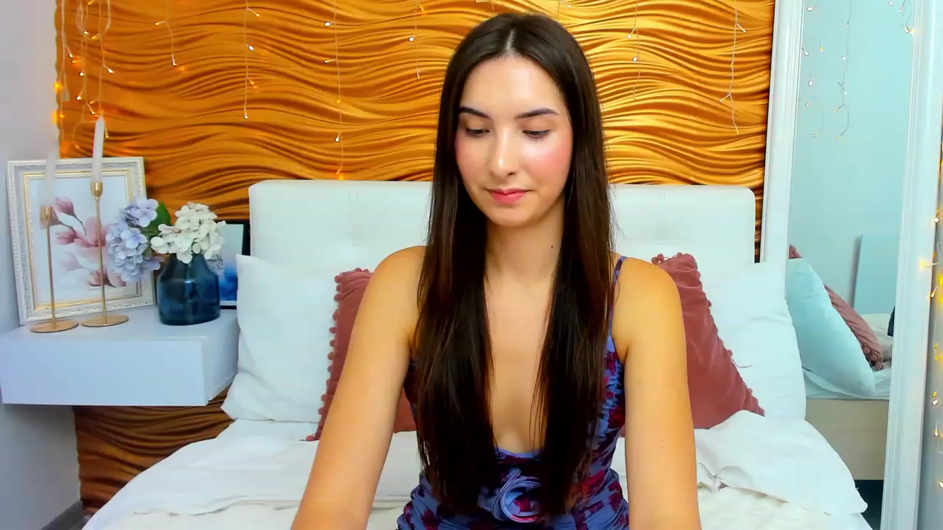 Gallery image thumbnail from KeliRose's myfreecams stream on, 12/01/2023, 15:46 image 8 of 20
