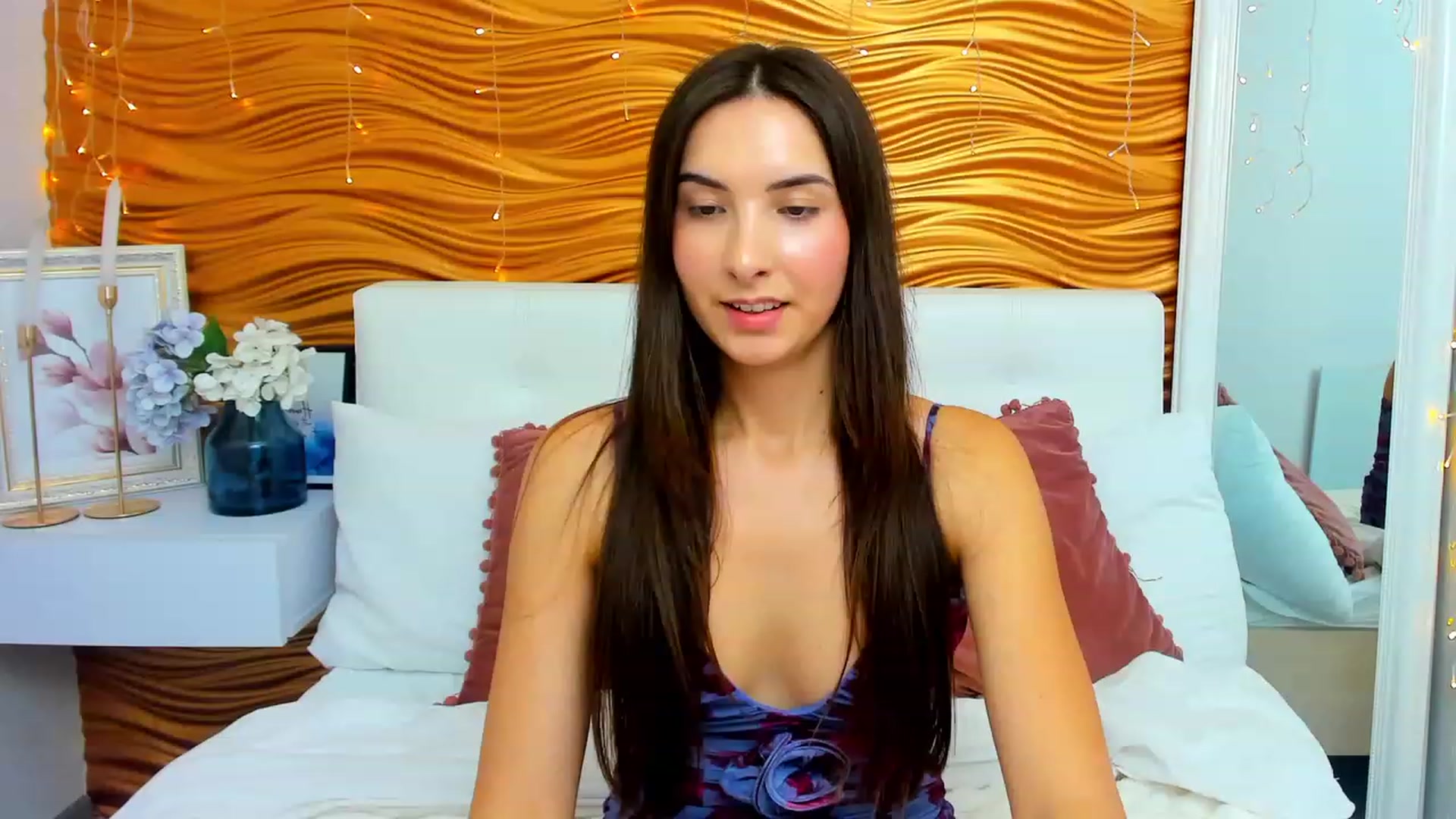 Gallery image thumbnail from KeliRose's myfreecams stream on, 12/01/2023, 15:46 image 11 of 20