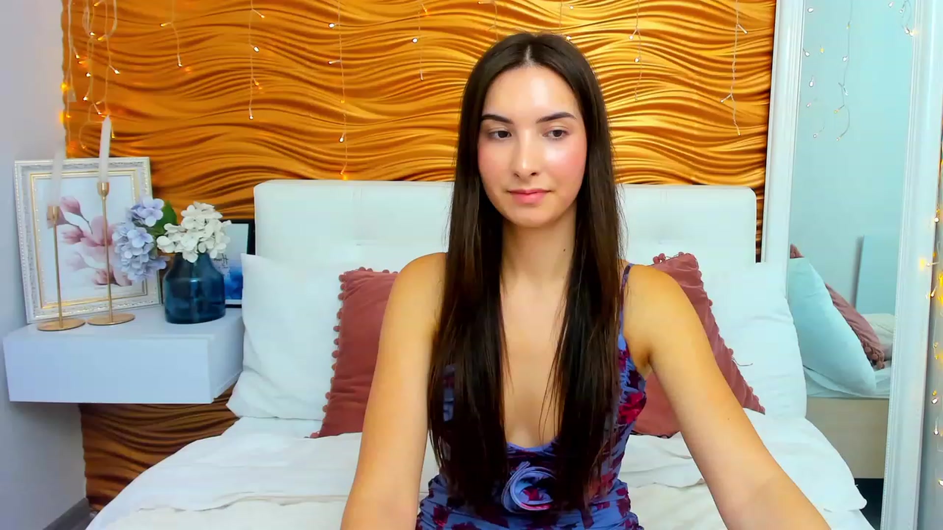Gallery image thumbnail from KeliRose's myfreecams stream on, 12/01/2023, 15:46 image 5 of 20