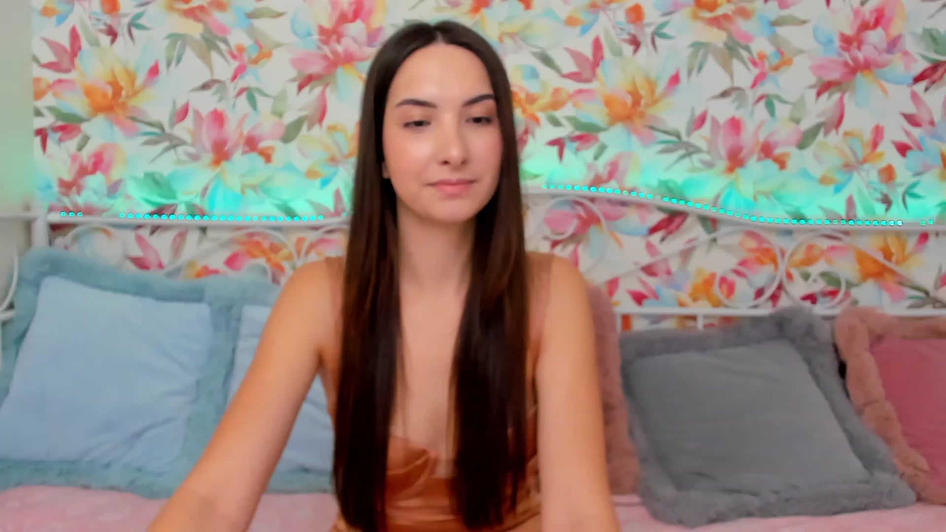 Gallery image thumbnail from KeliRose's myfreecams stream on, 12/04/2023, 14:45 image 2 of 20