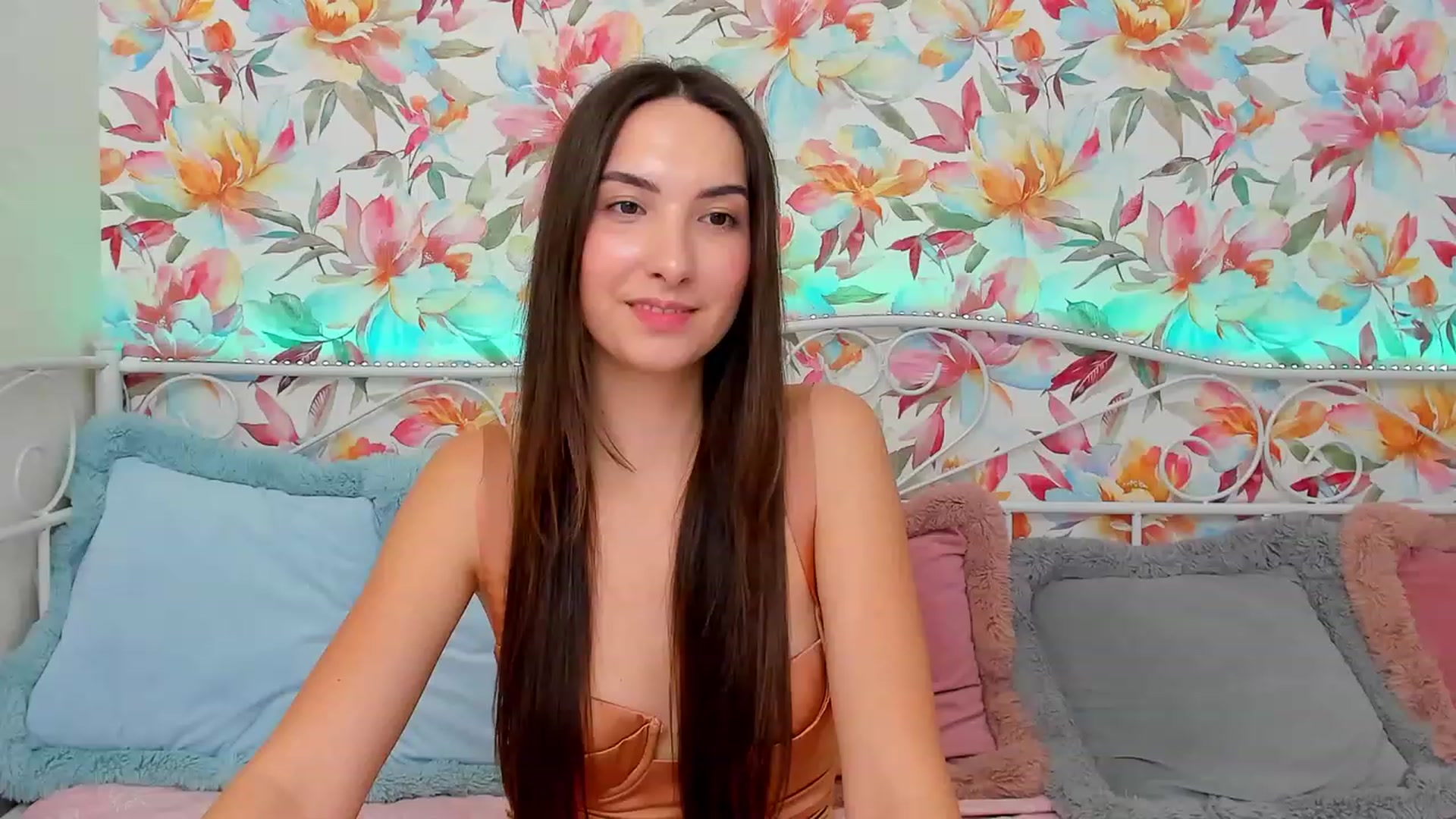 Gallery image thumbnail from KeliRose's myfreecams stream on, 12/04/2023, 17:24 image 19 of 20