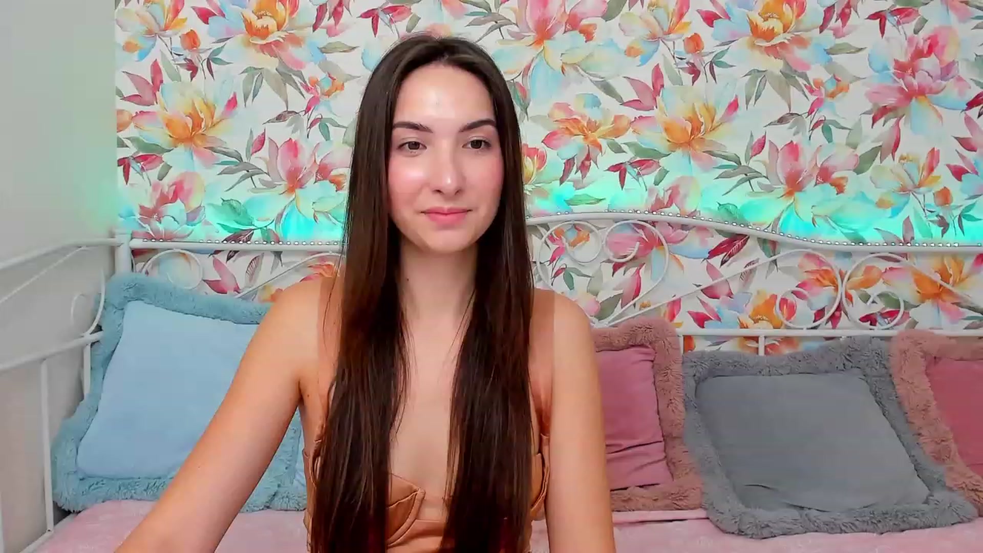 Gallery image thumbnail from KeliRose's myfreecams stream on, 12/04/2023, 20:02 image 9 of 20