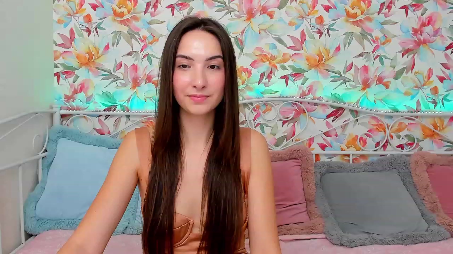 Gallery image thumbnail from KeliRose's myfreecams stream on, 12/04/2023, 20:02 image 7 of 20