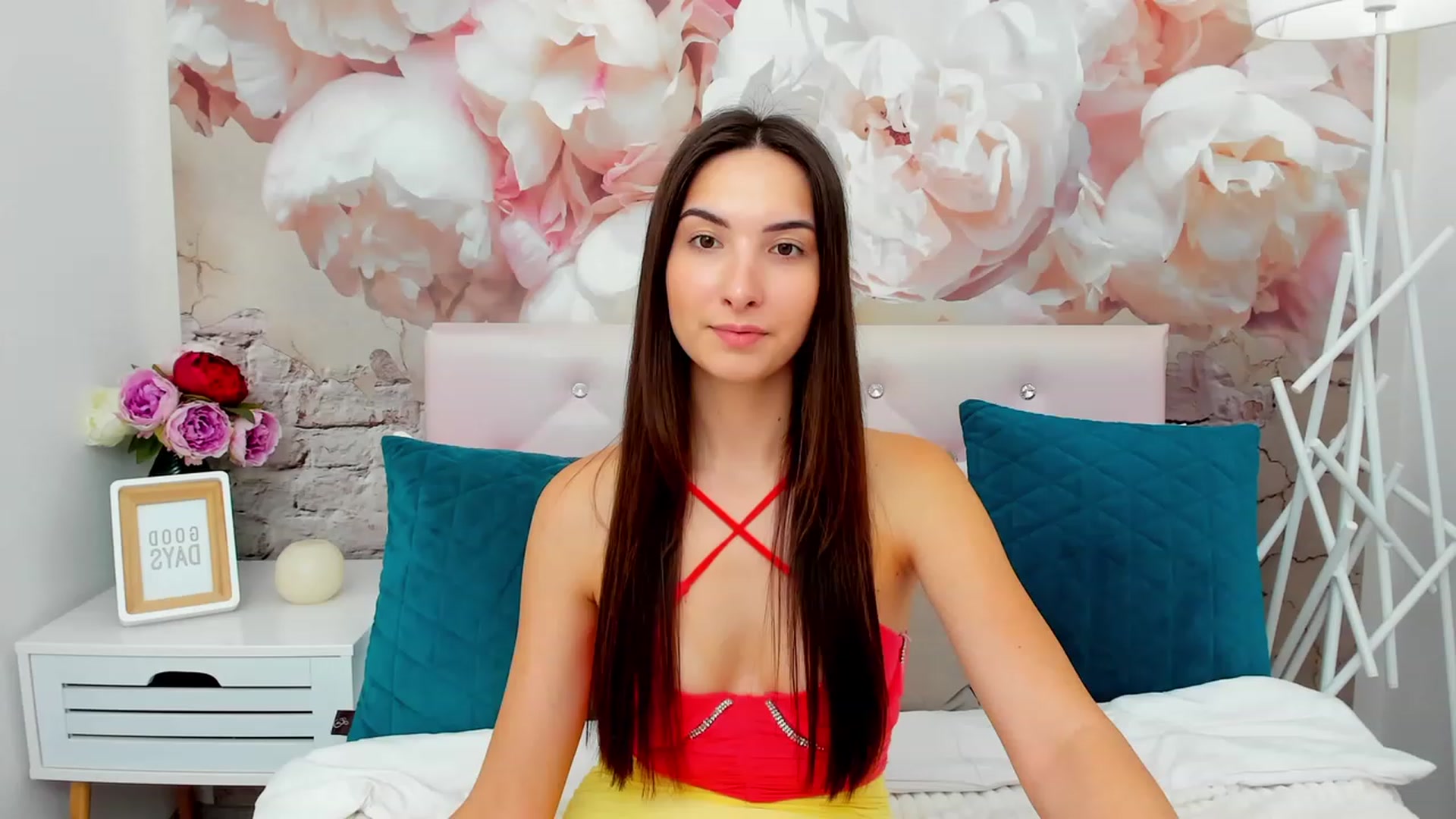 Gallery image thumbnail from KeliRose's myfreecams stream on, 12/05/2023, 11:42 image 14 of 20