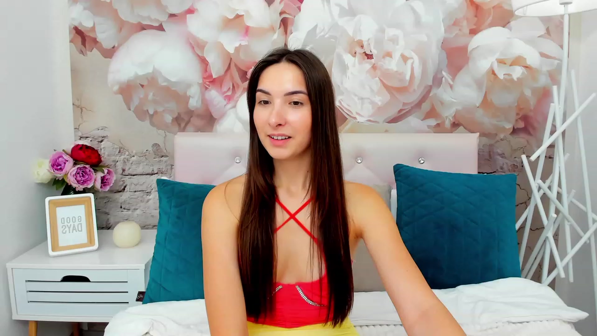 Gallery image thumbnail from KeliRose's myfreecams stream on, 12/05/2023, 11:42 image 18 of 20