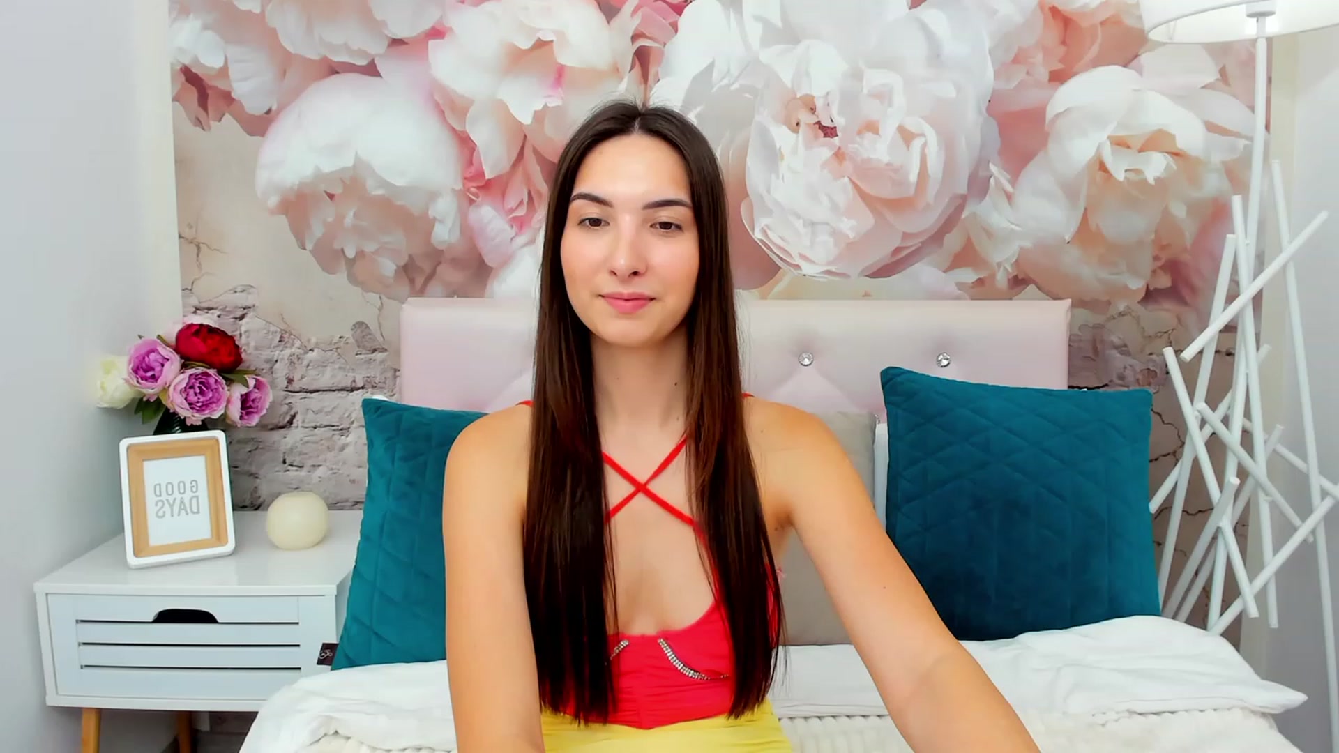 Gallery image thumbnail from KeliRose's myfreecams stream on, 12/05/2023, 12:16 image 19 of 20