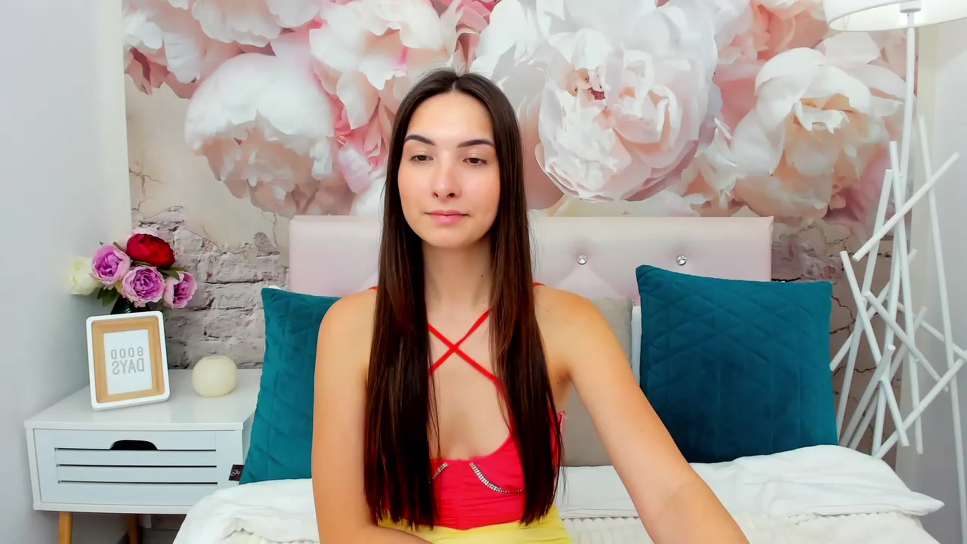 Gallery image thumbnail from KeliRose's myfreecams stream on, 12/05/2023, 12:16 image 18 of 20
