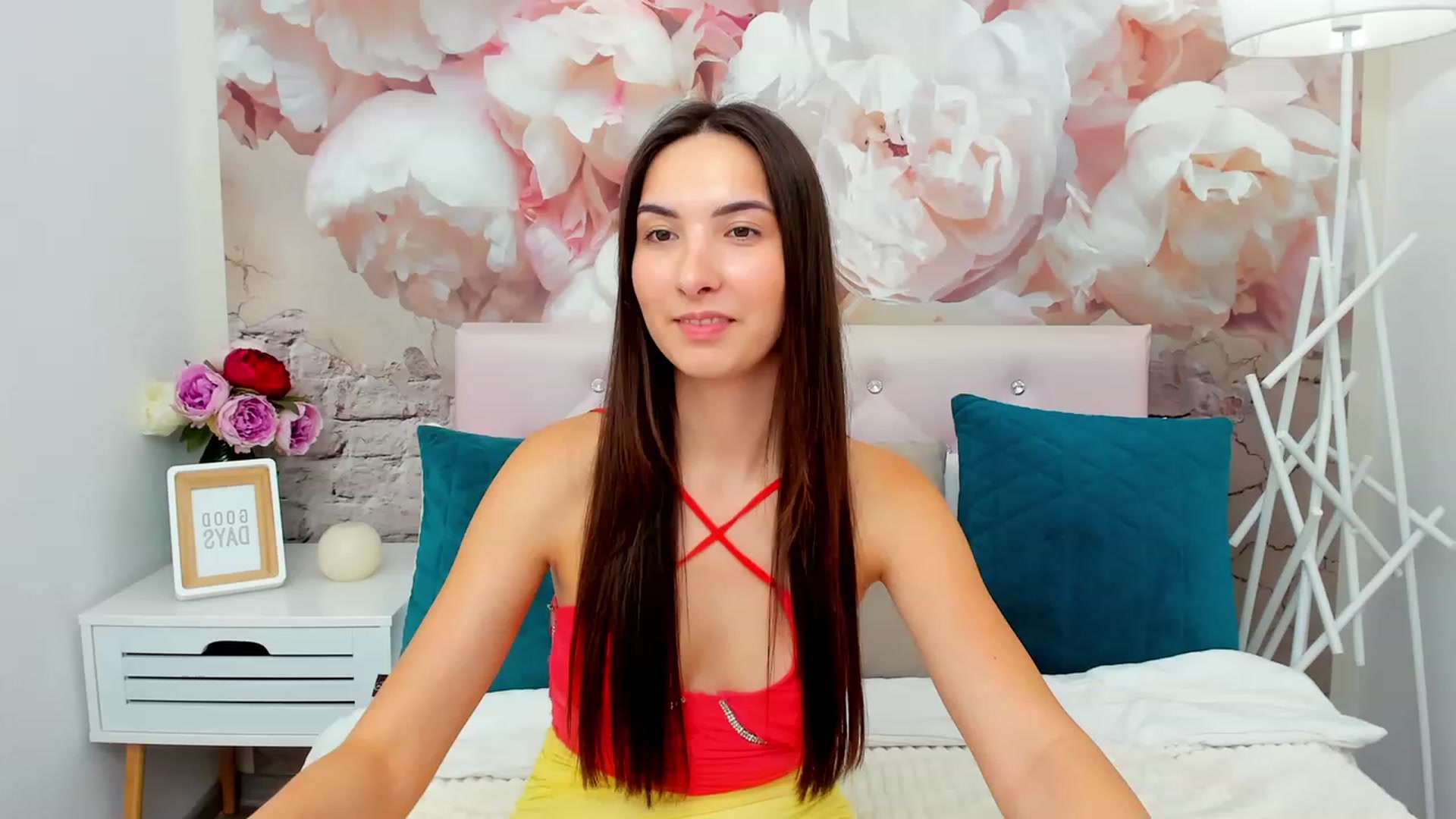 Gallery image thumbnail from KeliRose's myfreecams stream on, 12/05/2023, 12:16 image 4 of 20