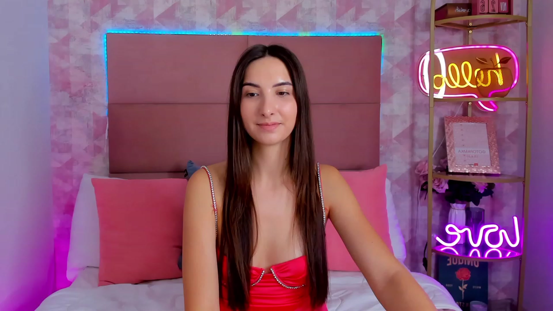 Gallery image thumbnail from KeliRose's myfreecams stream on, 12/07/2023, 12:59 image 11 of 20