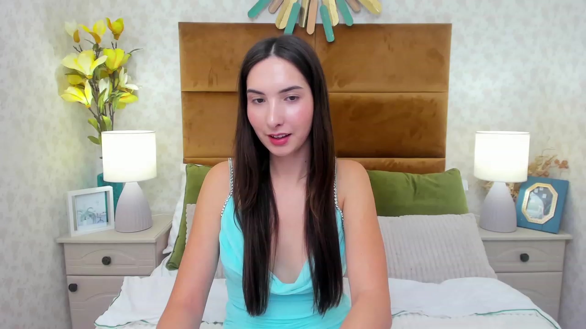 Gallery image thumbnail from KeliRose's myfreecams stream on, 12/08/2023, 17:04 image 19 of 20