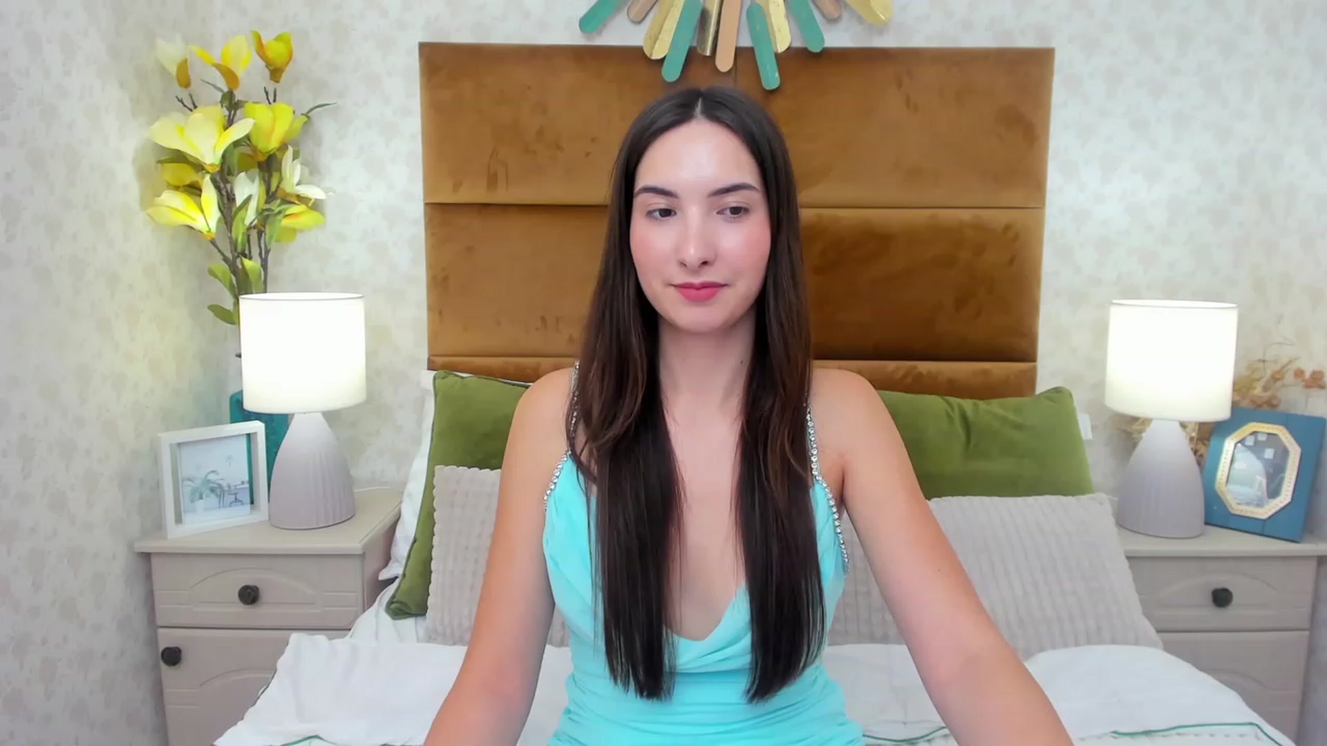 Gallery image thumbnail from KeliRose's myfreecams stream on, 12/08/2023, 18:07 image 6 of 20