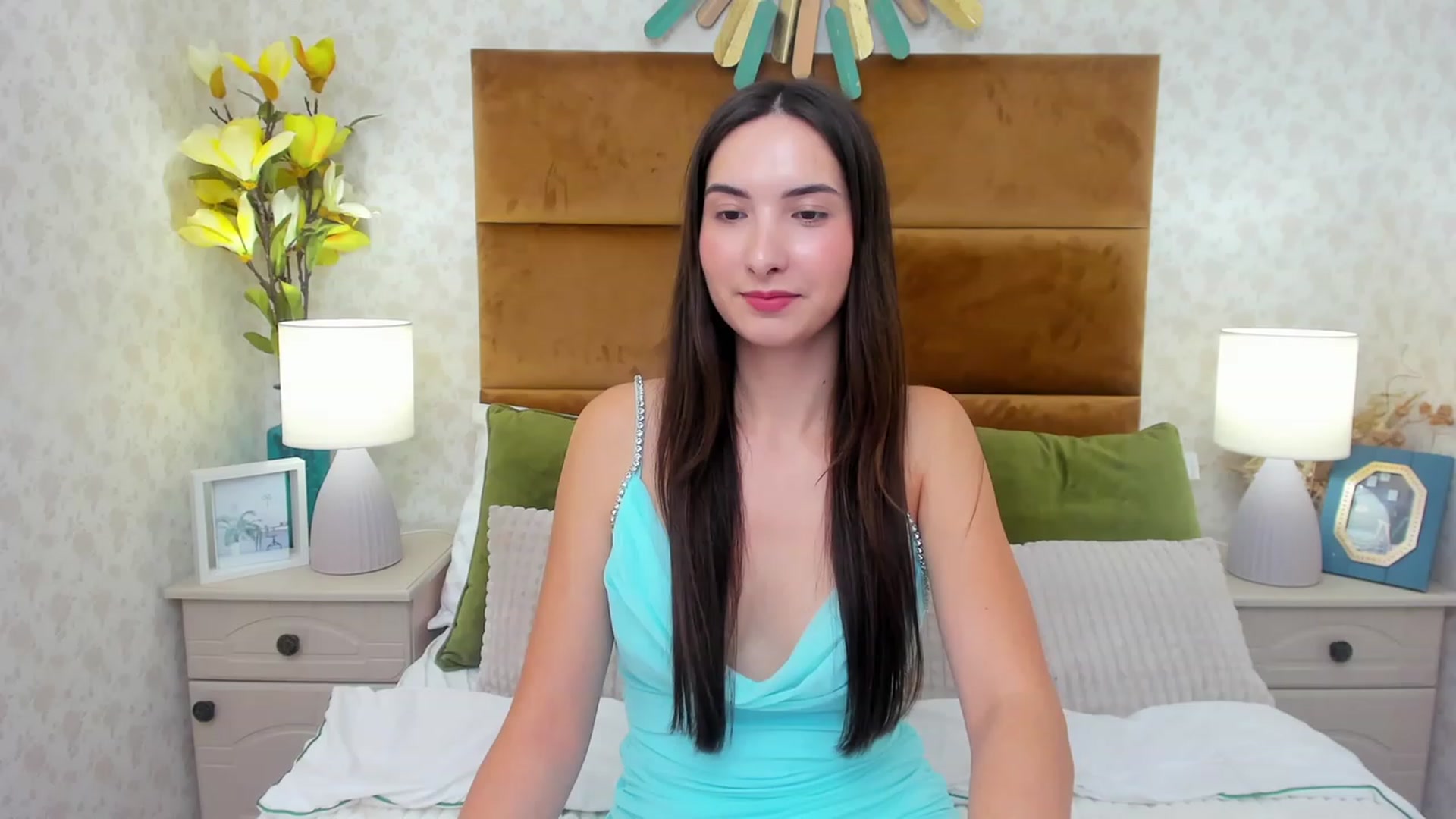 Gallery image thumbnail from KeliRose's myfreecams stream on, 12/08/2023, 18:07 image 1 of 20