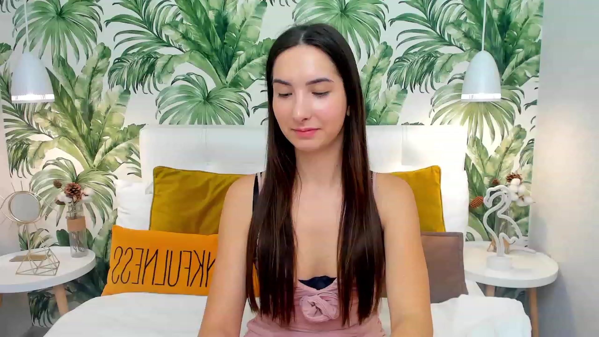 Gallery image thumbnail from KeliRose's myfreecams stream on, 12/10/2023, 11:54 image 5 of 20