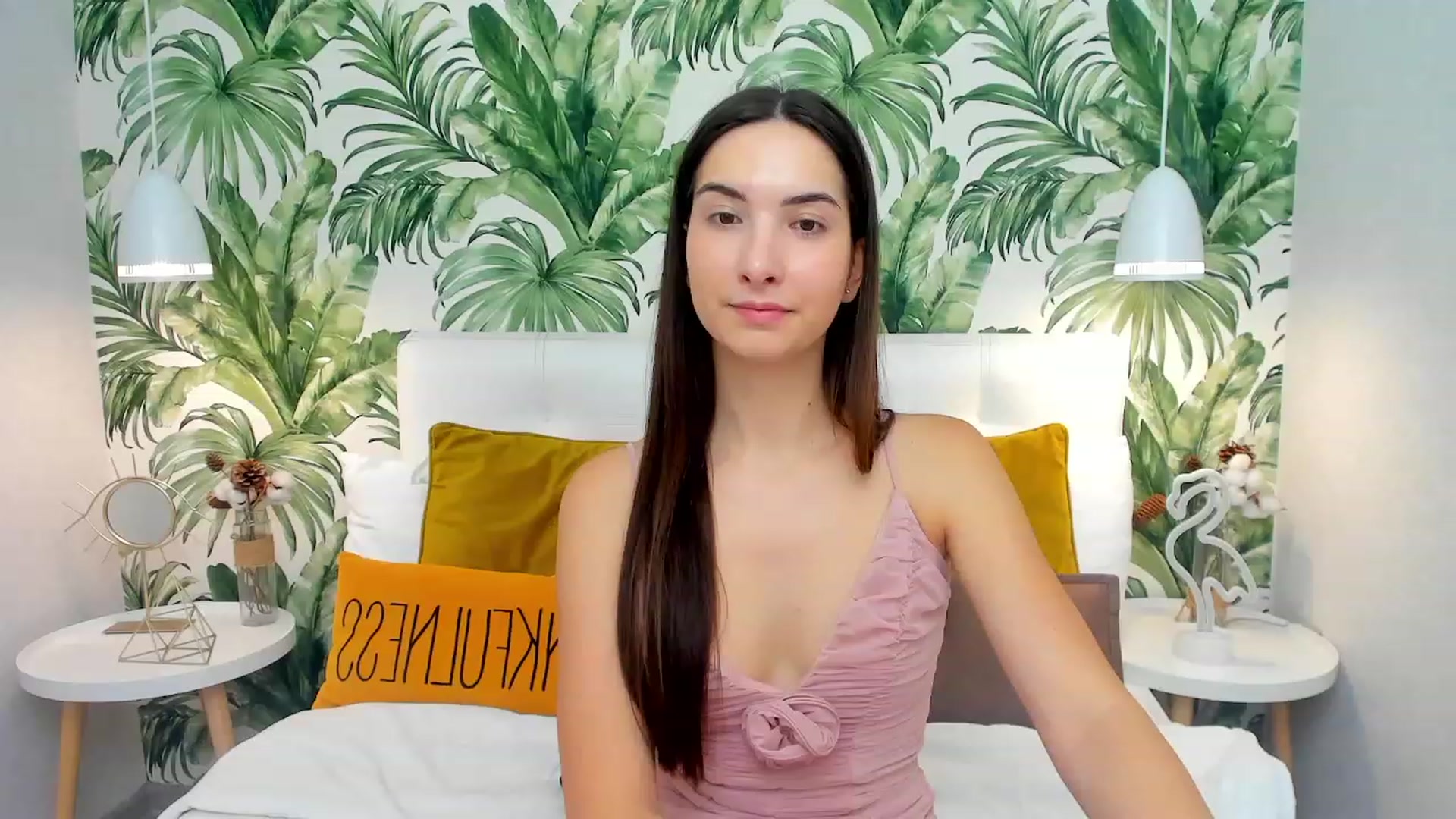 Gallery image thumbnail from KeliRose's myfreecams stream on, 12/10/2023, 12:57 image 9 of 20