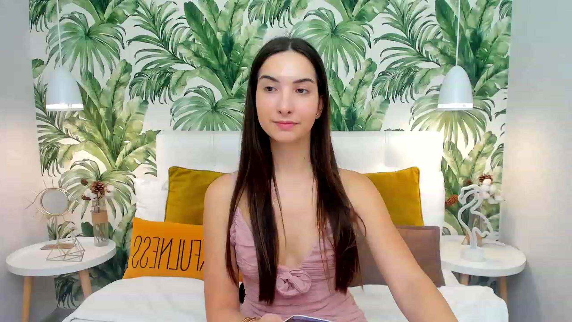 Gallery image thumbnail from KeliRose's myfreecams stream on, 12/10/2023, 12:57 image 19 of 20