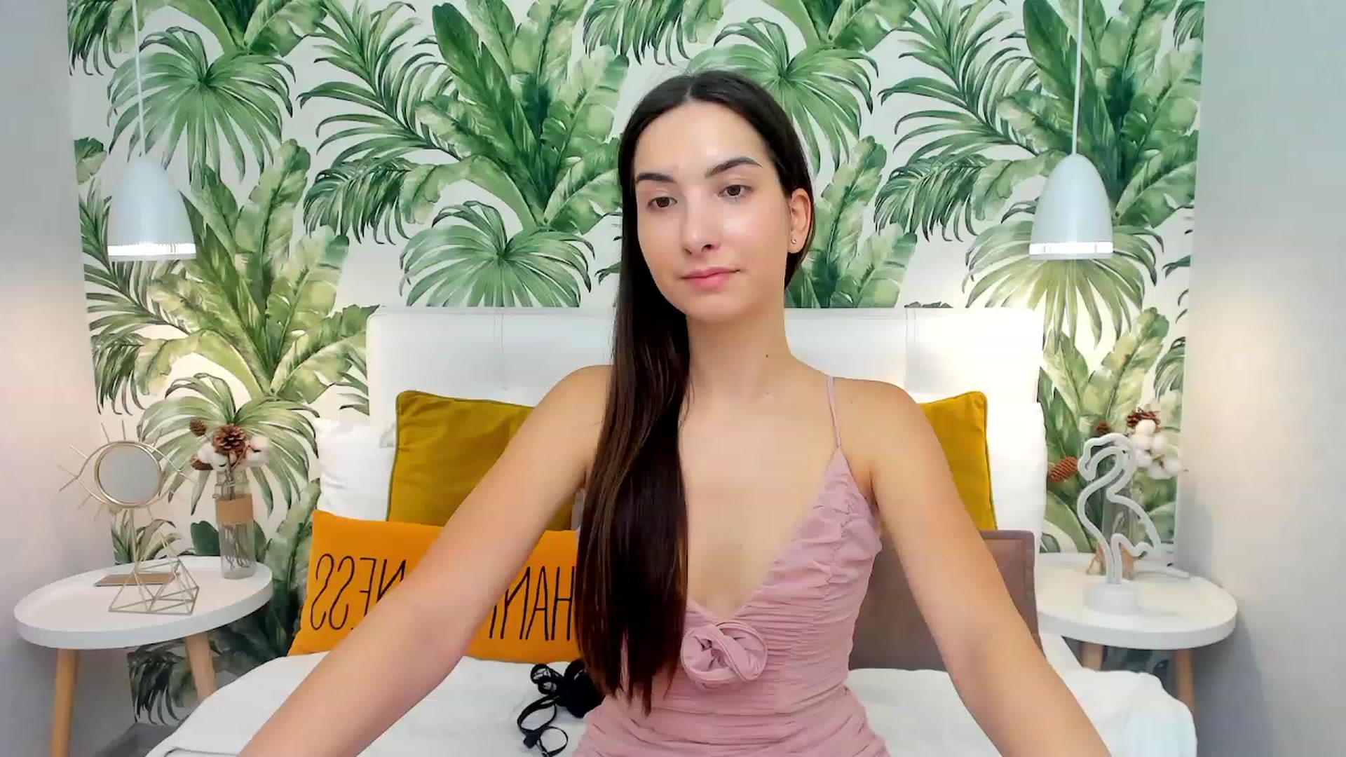 Gallery image thumbnail from KeliRose's myfreecams stream on, 12/10/2023, 12:57 image 12 of 20
